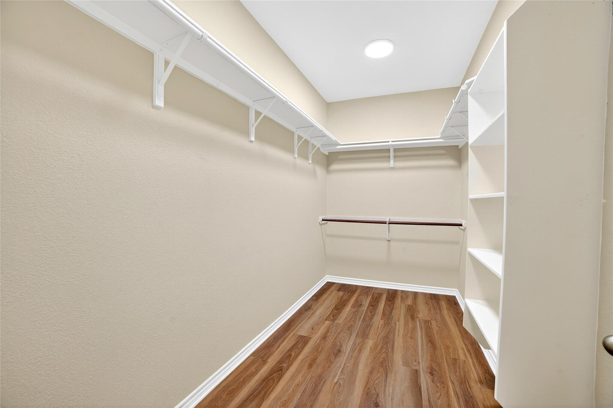 1090 Sussex Way, Round Rock, TX 78665