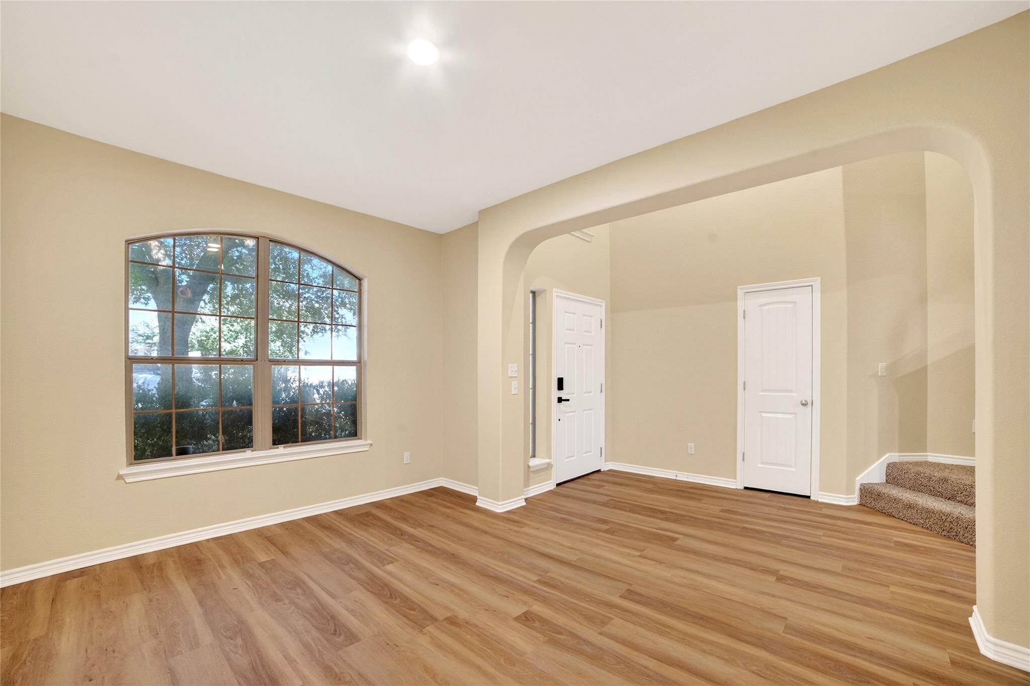 1090 Sussex Way, Round Rock, TX 78665