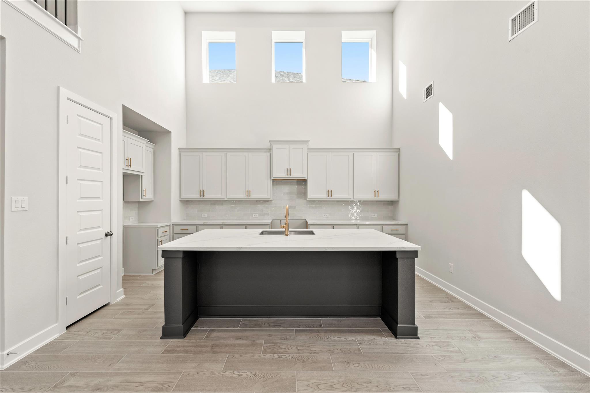 529 Buckaroo Dr, Georgetown, TX 78633