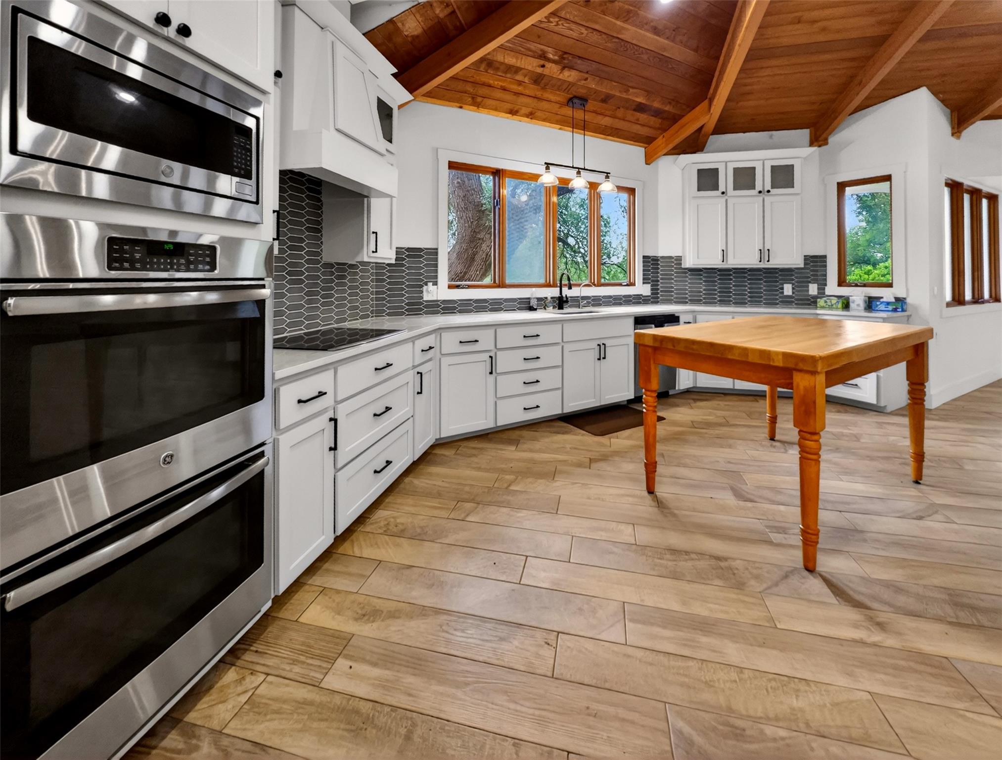 6106 SE FM Rnch, Holland, TX 76534