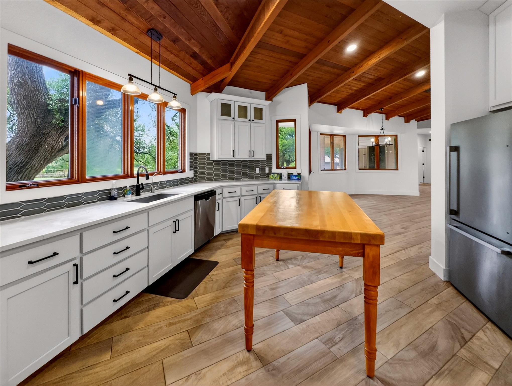 6106 SE FM Rnch, Holland, TX 76534