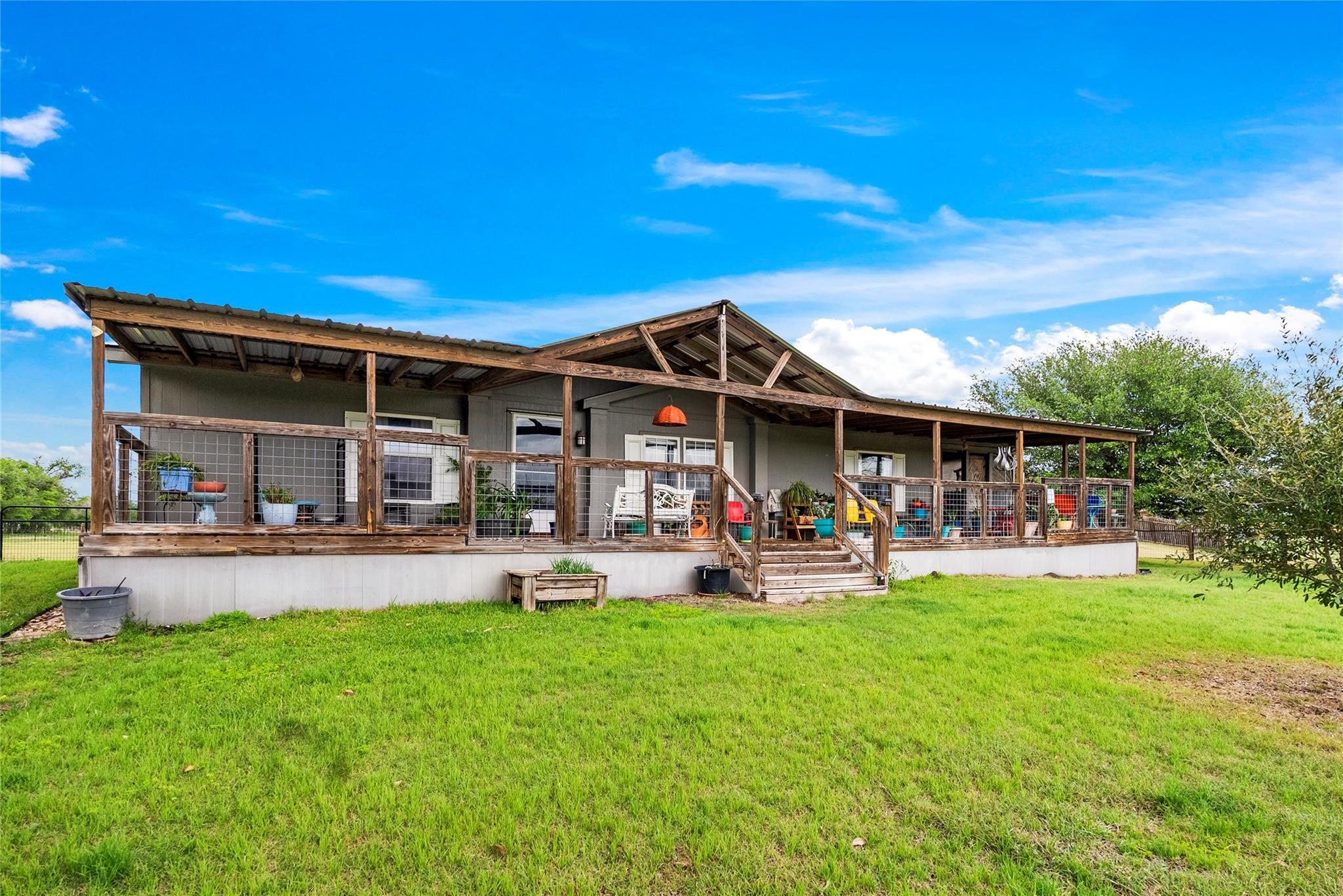 820 County Road 454, Taylor, TX 78615