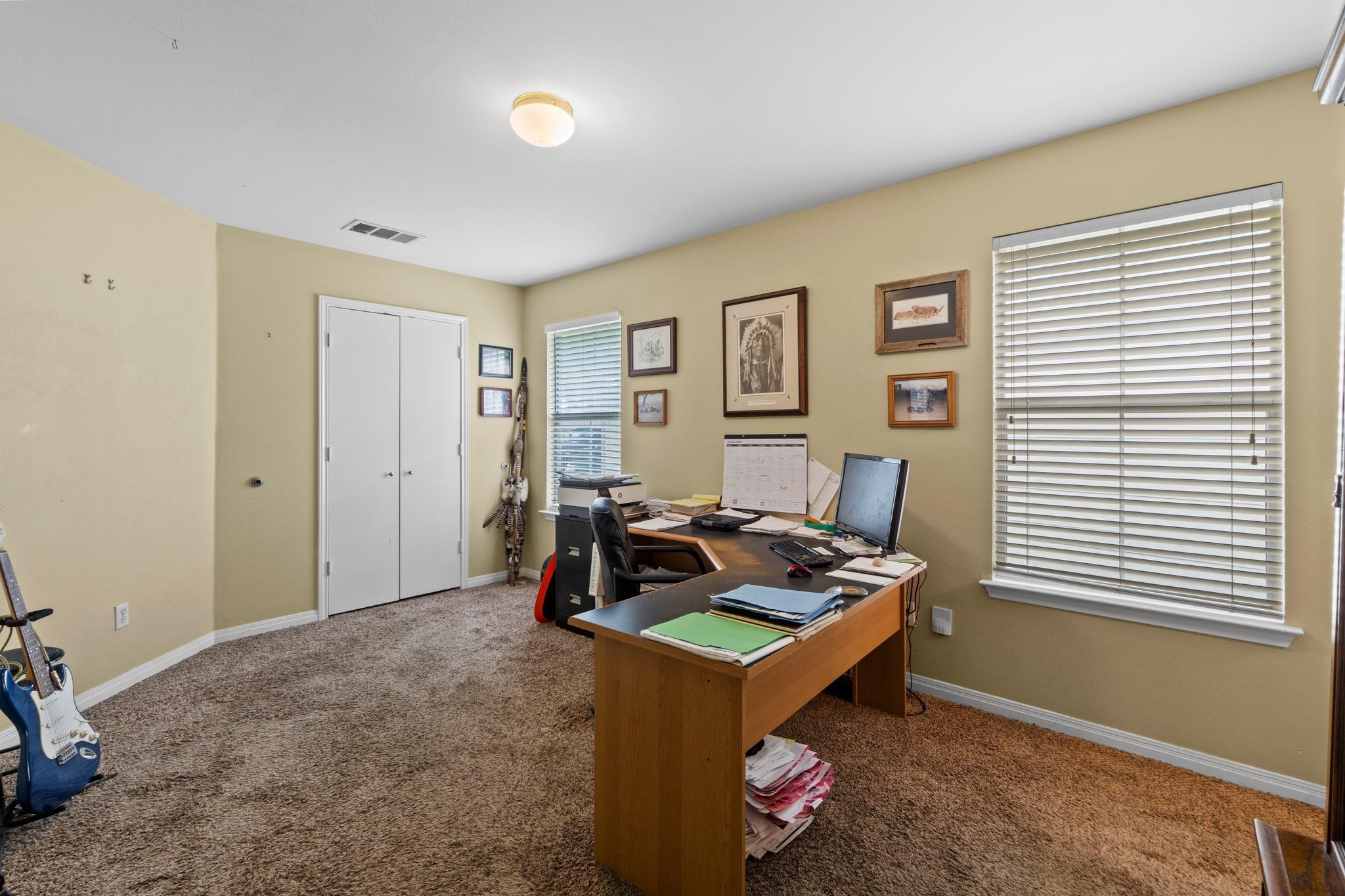 243-245 Marvin Cv, Hutto, TX 78634