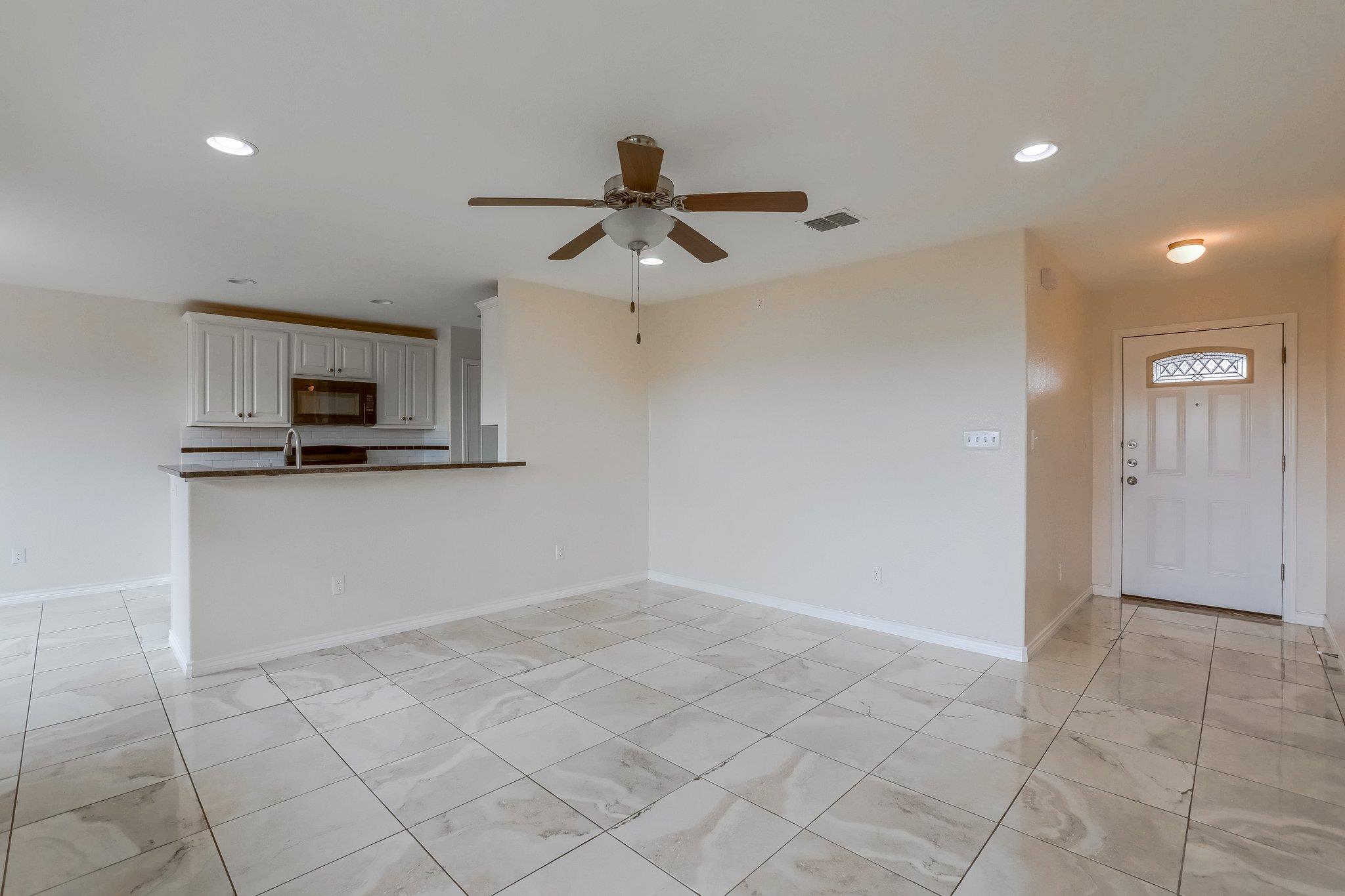 20111 Travis Dr # B, Lago Vista, TX 78645