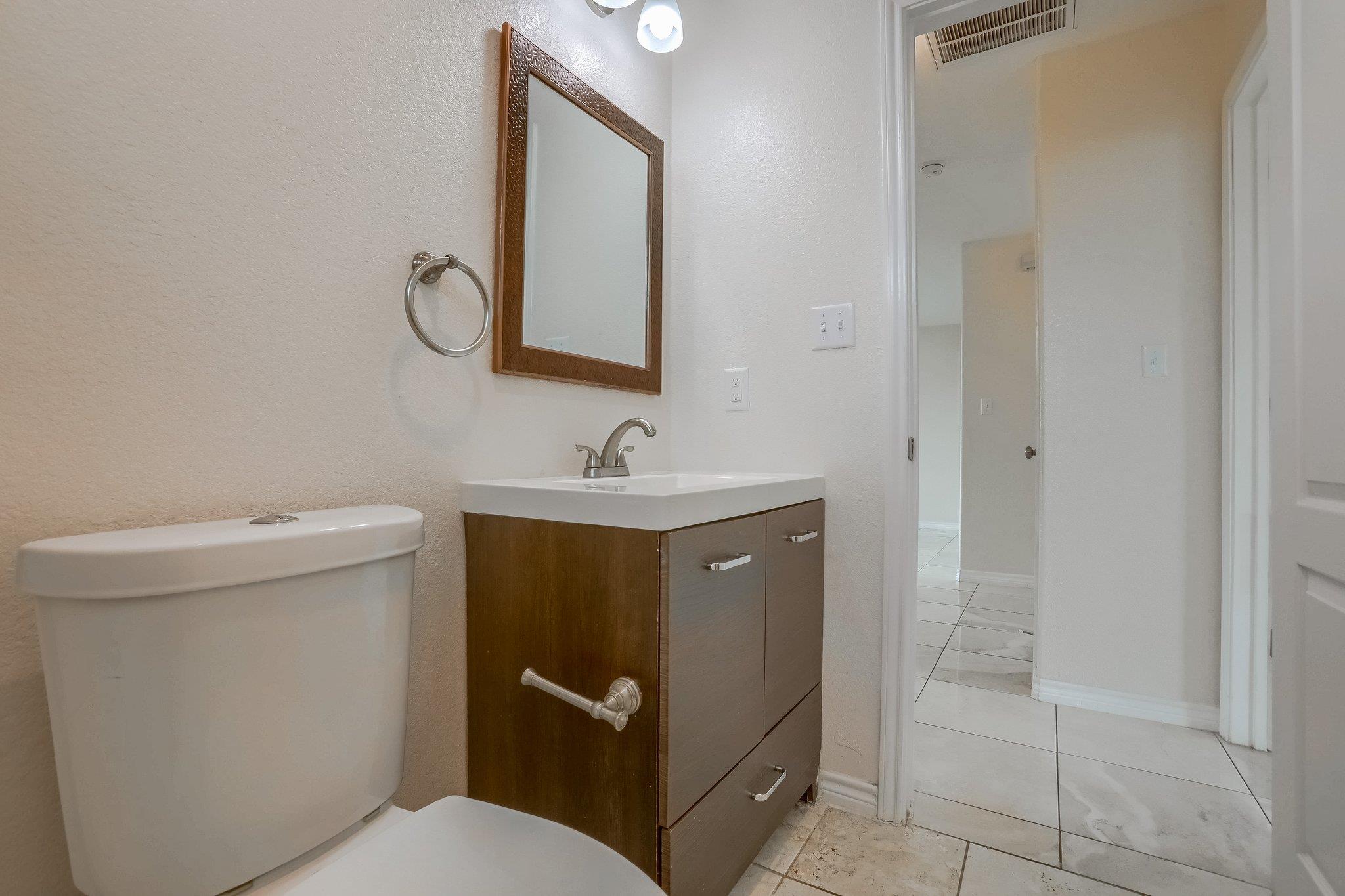 20111 Travis Dr # B, Lago Vista, TX 78645