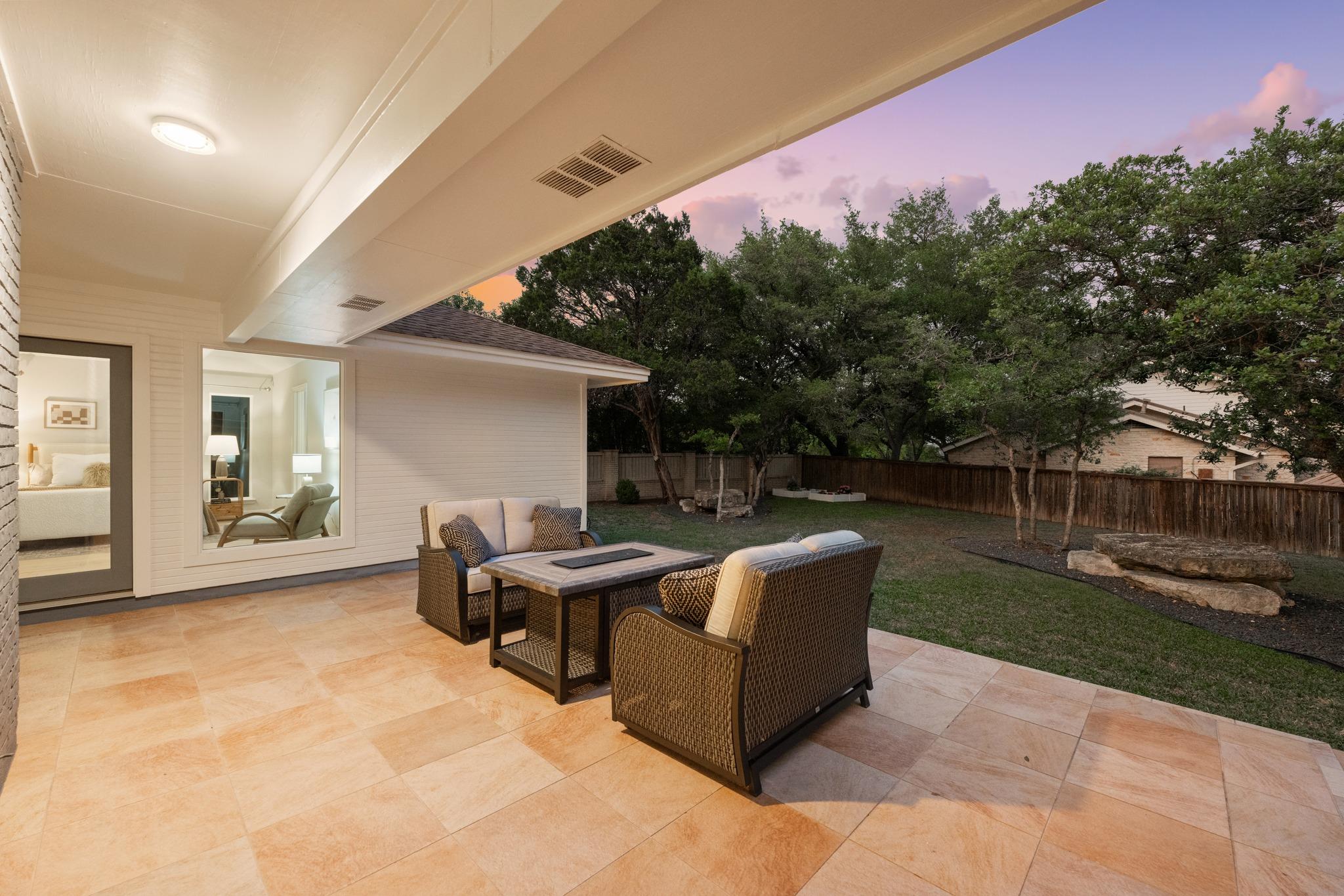 6104 Carry Back Ln, Austin, TX 78746