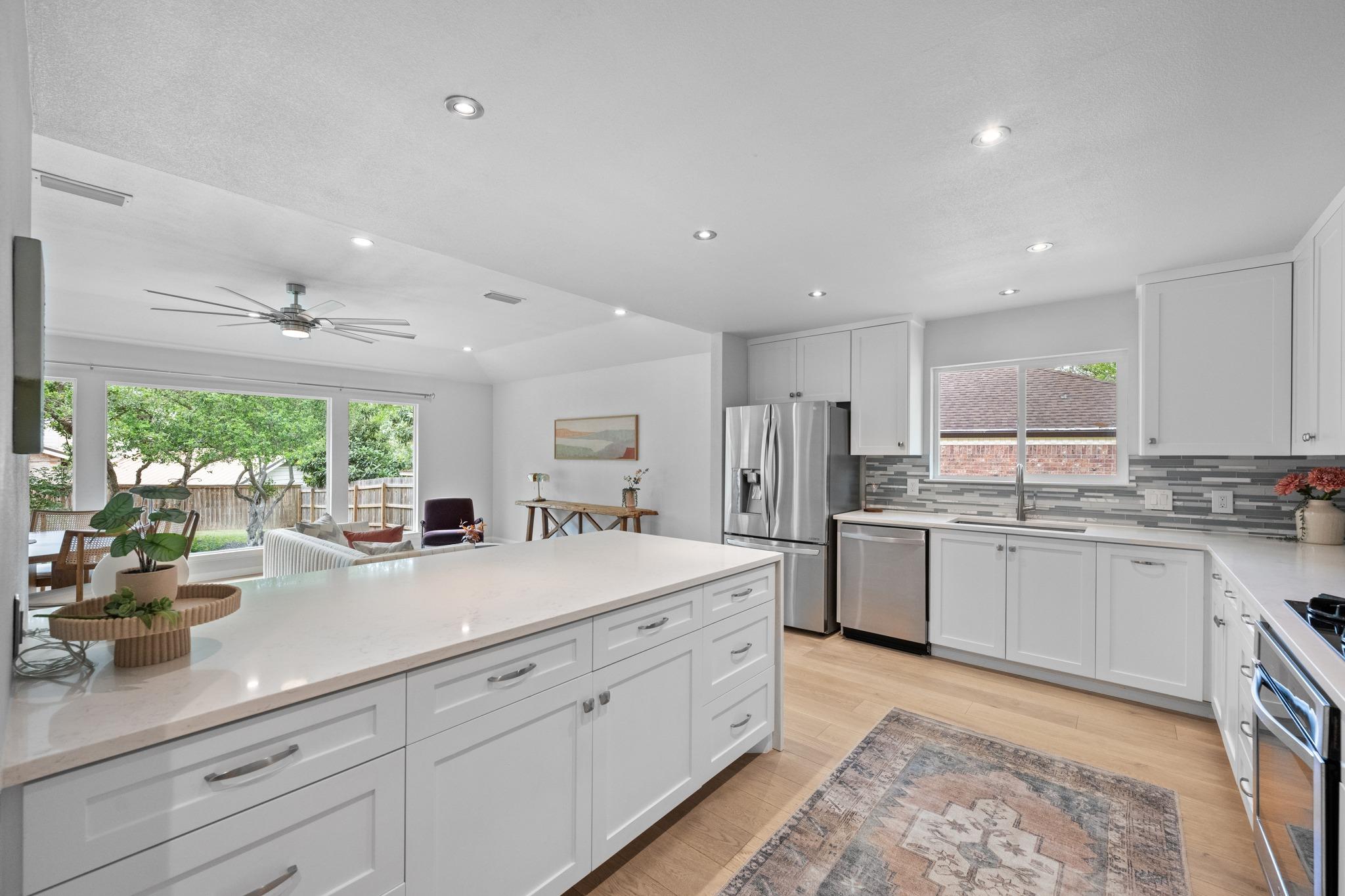 6104 Carry Back Ln, Austin, TX 78746