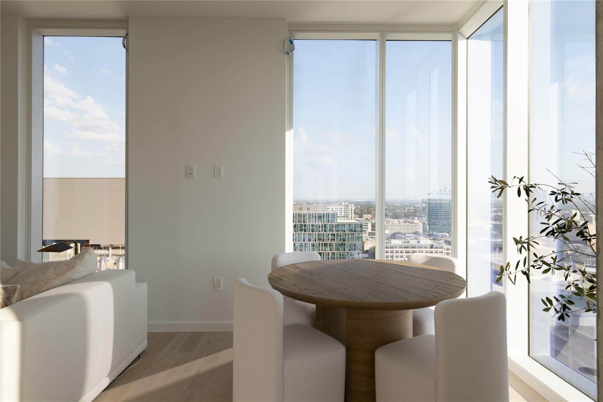 313 W 17th St # 2007, Austin, TX 78701