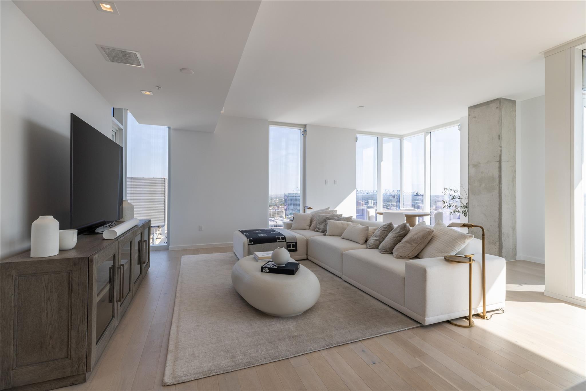 313 W 17th St # 2007, Austin, TX 78701