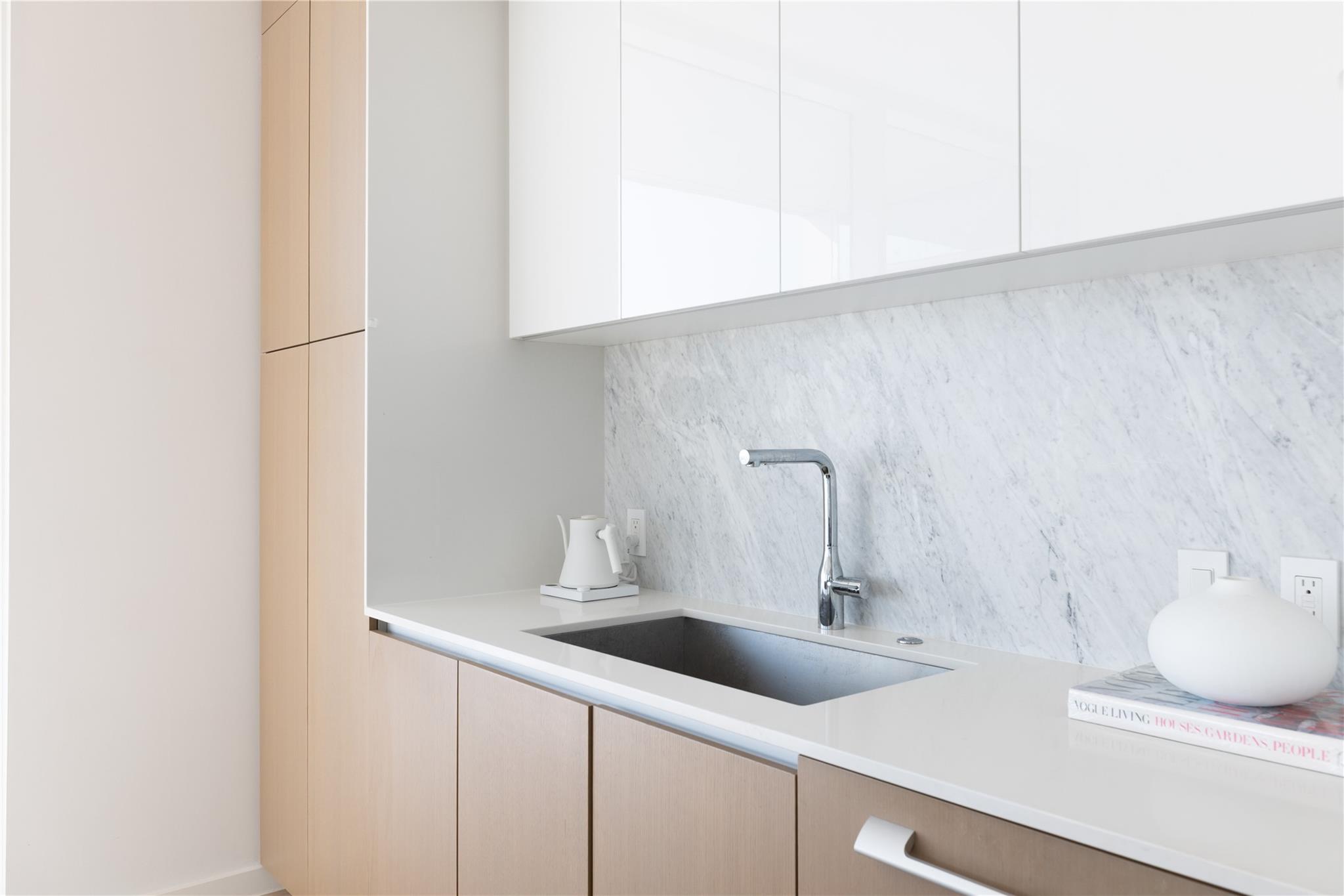 313 W 17th St # 2007, Austin, TX 78701