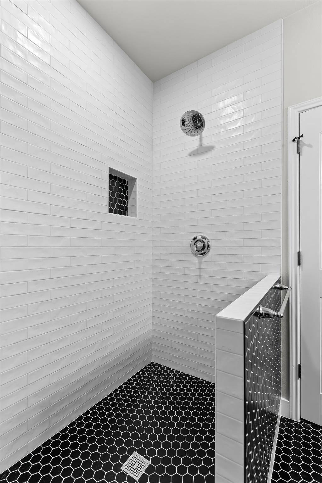 9621 Solana Vista Loop # B, Austin, TX 78750