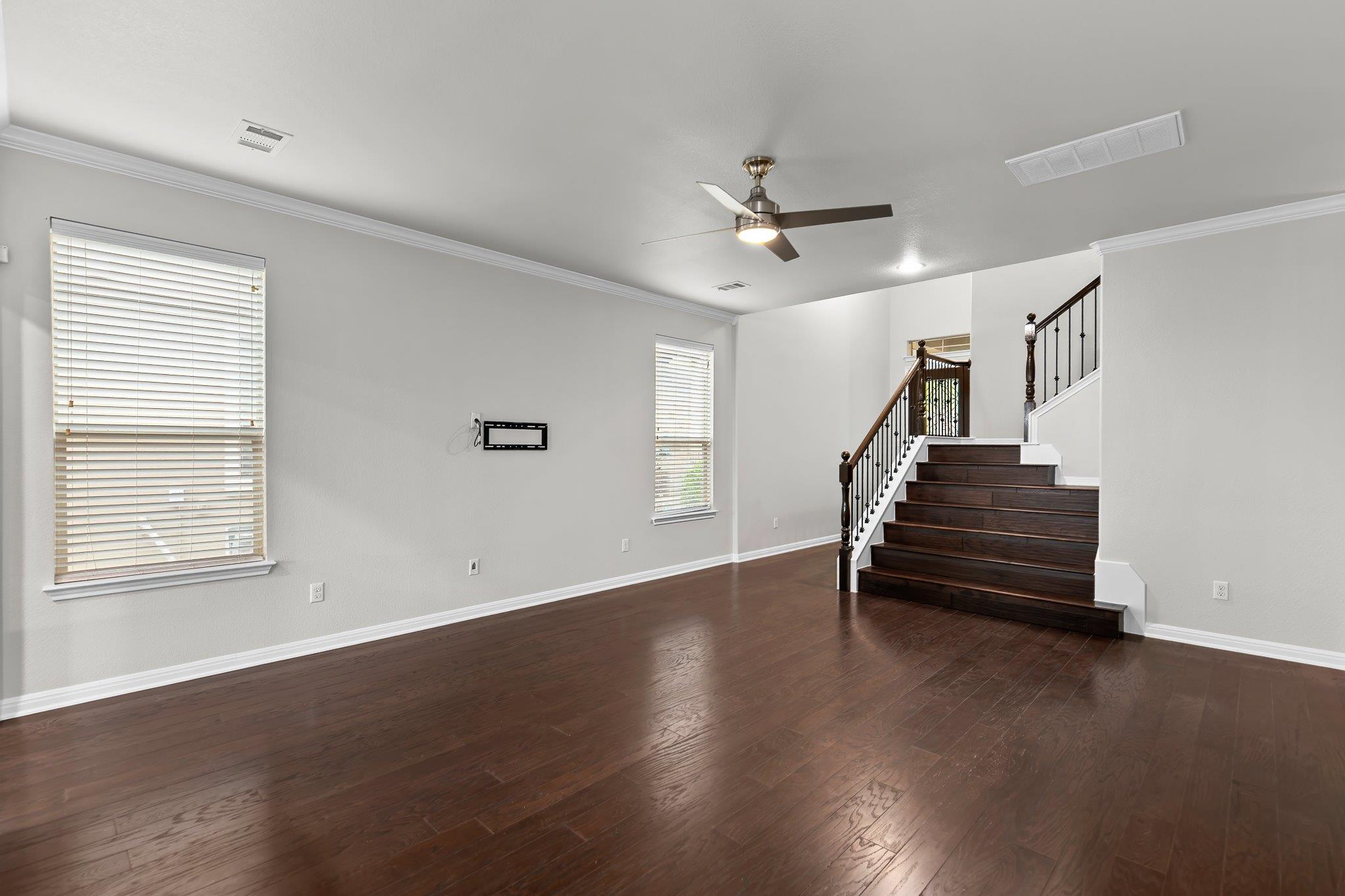 9621 Solana Vista Loop # B, Austin, TX 78750