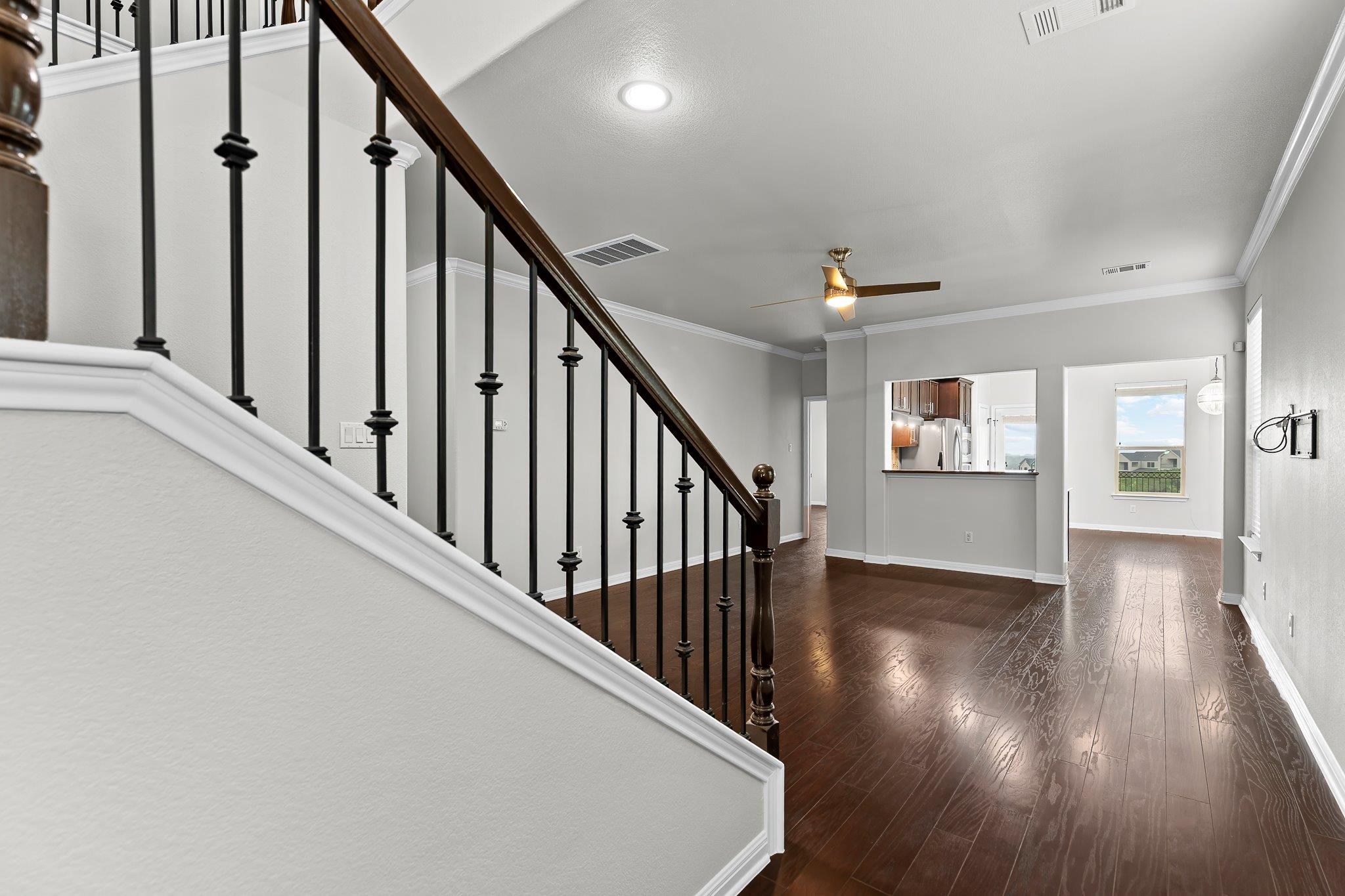 9621 Solana Vista Loop # B, Austin, TX 78750