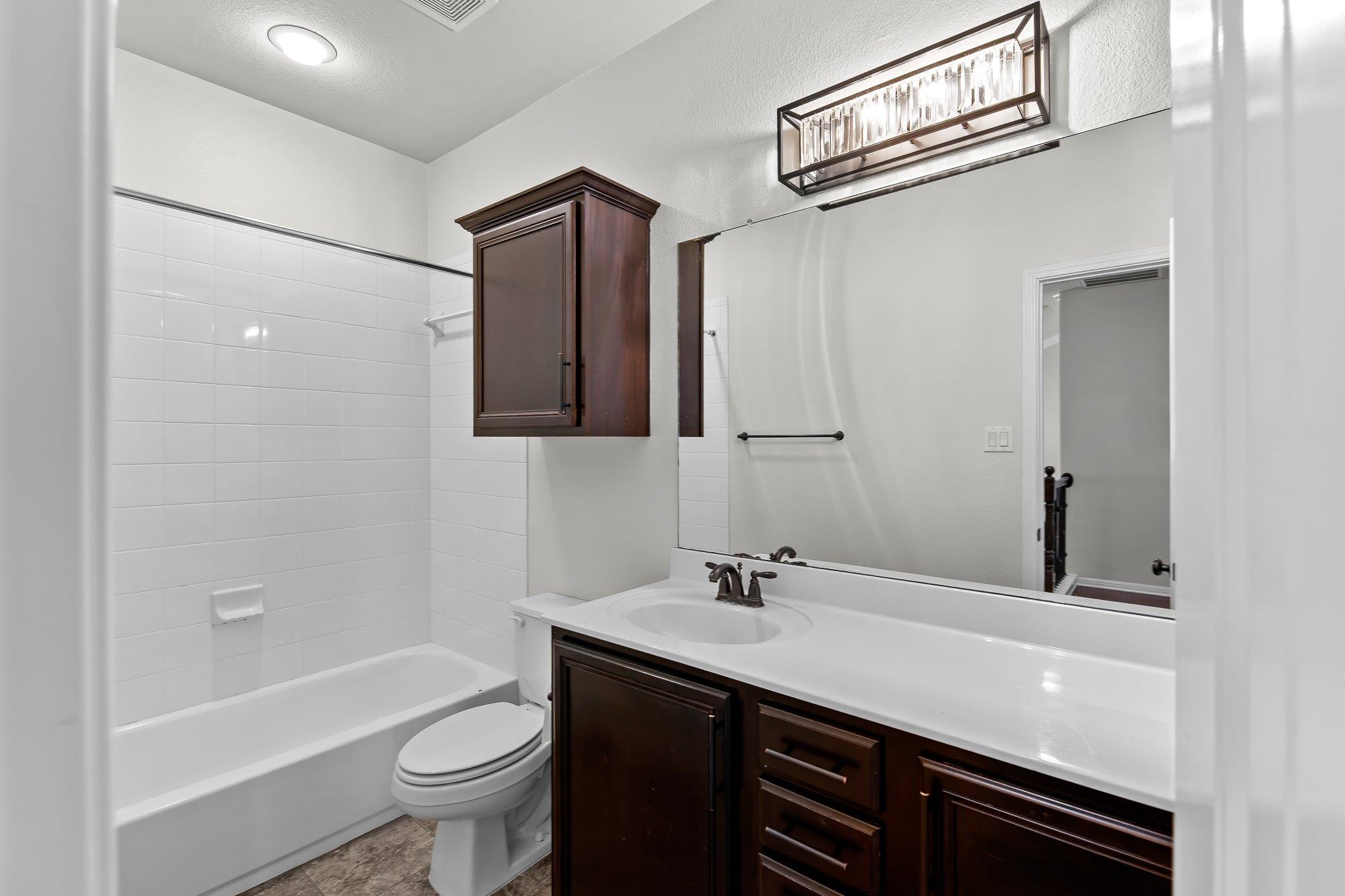 9621 Solana Vista Loop # B, Austin, TX 78750