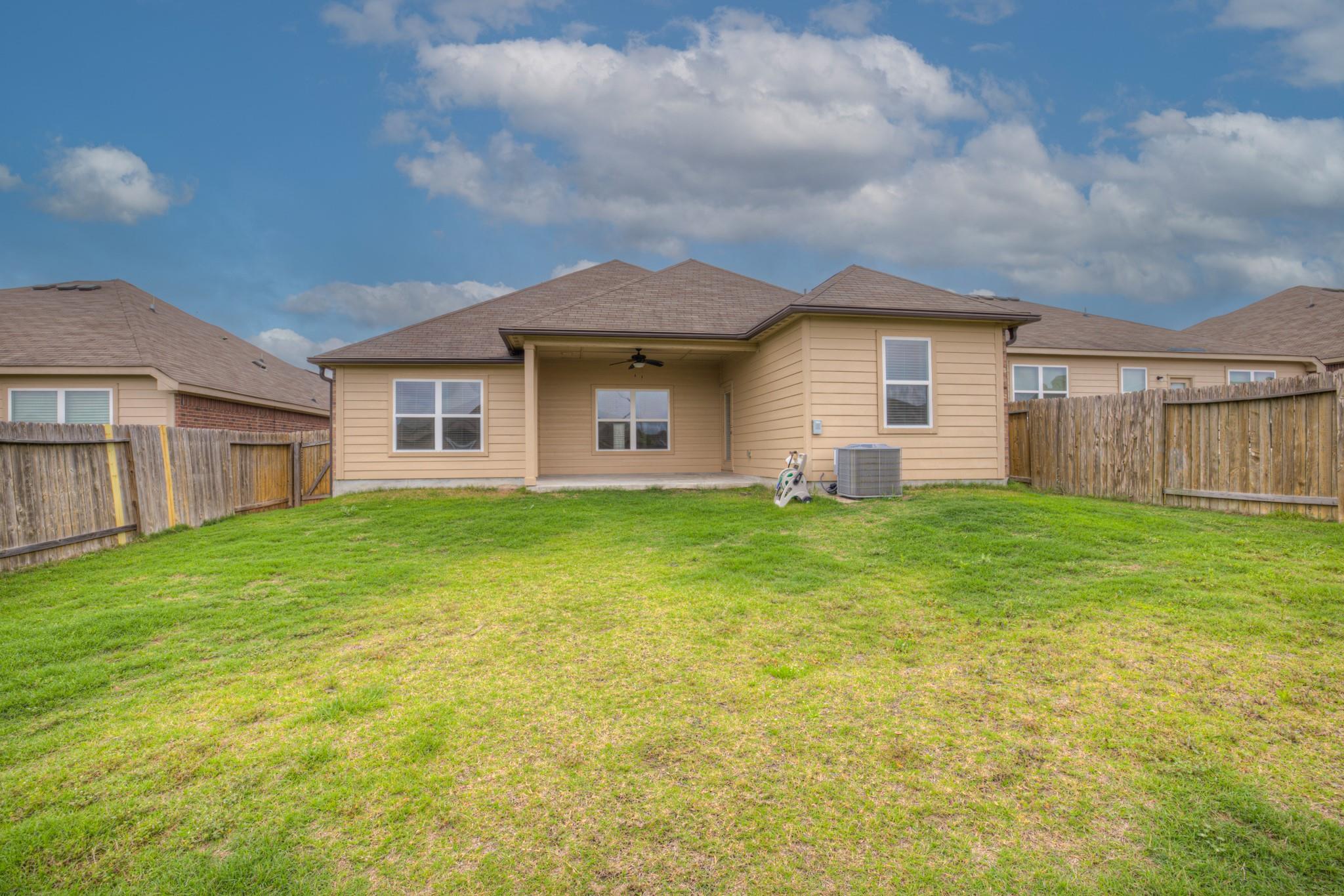 19720 Wt Gallaway St, Manor, TX 78653