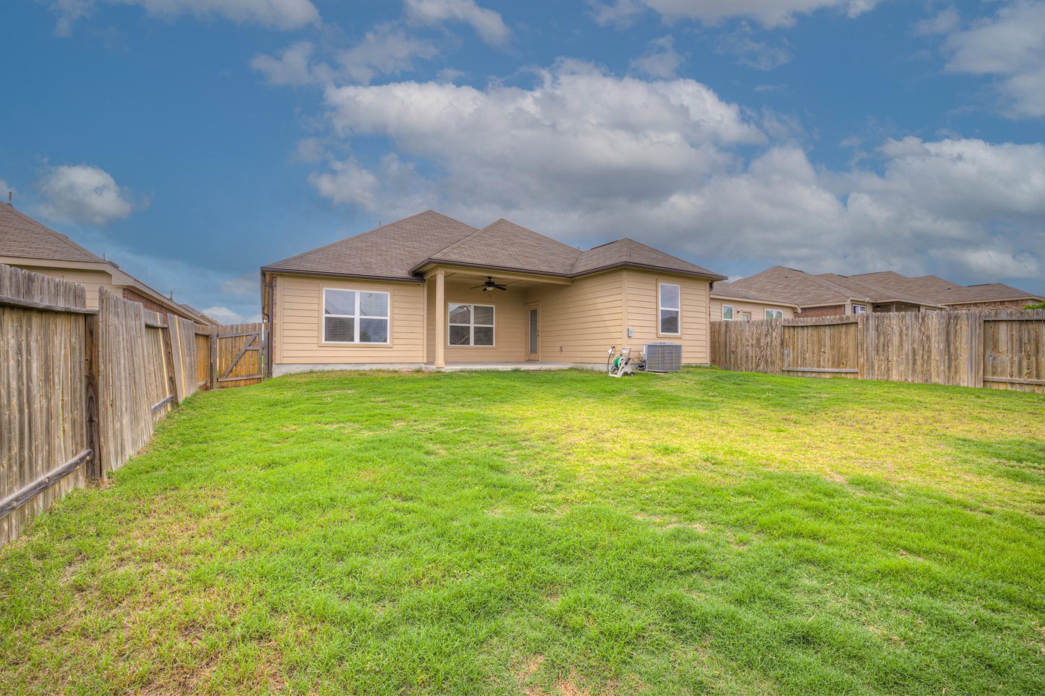 19720 Wt Gallaway St, Manor, TX 78653