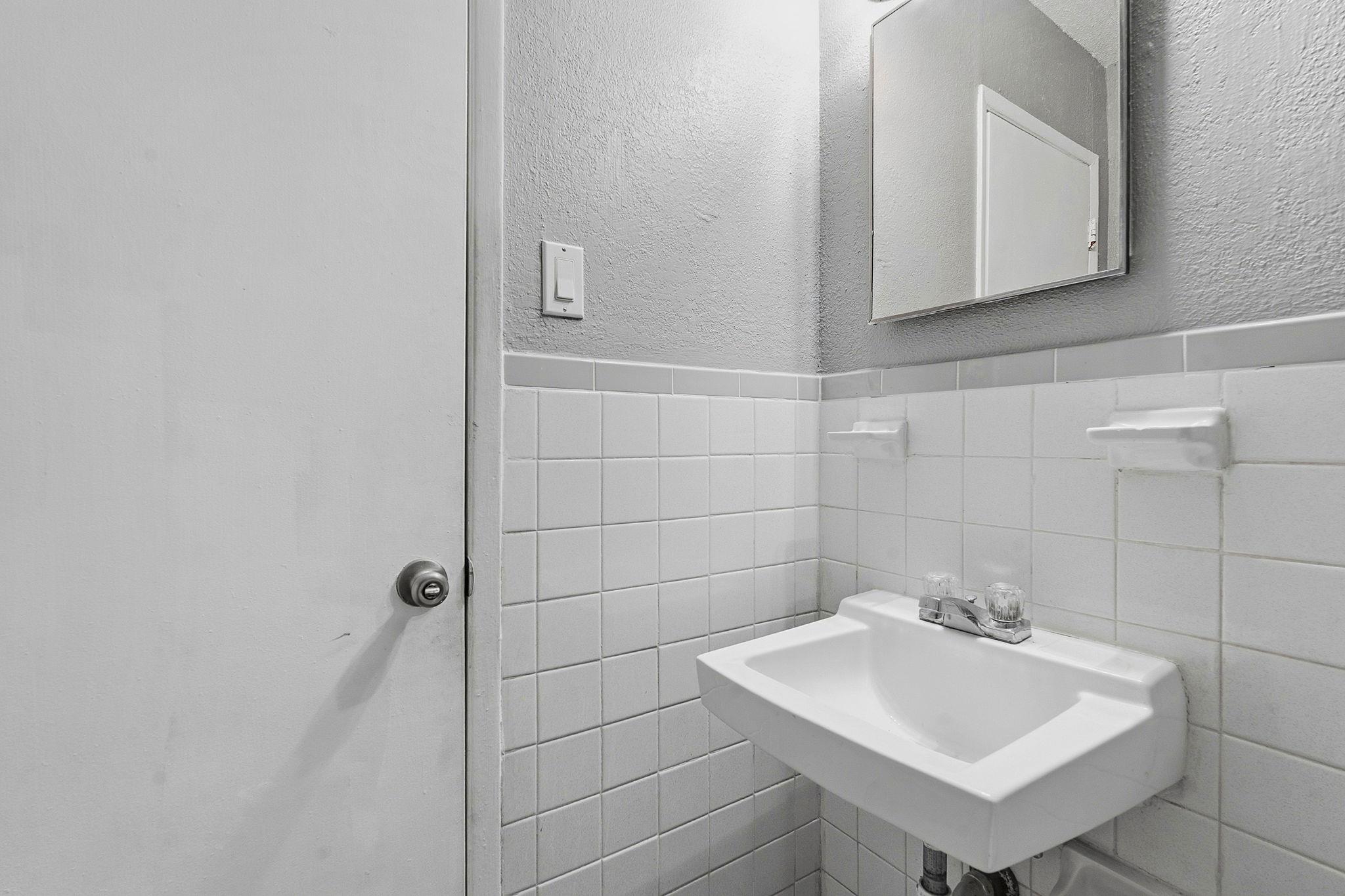 2910 Medical Arts St # 101-B, Austin, TX 78705