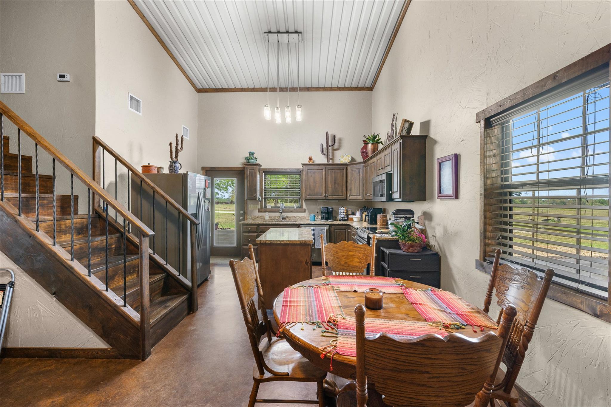 131 CR 279, Kosse, TX 76653