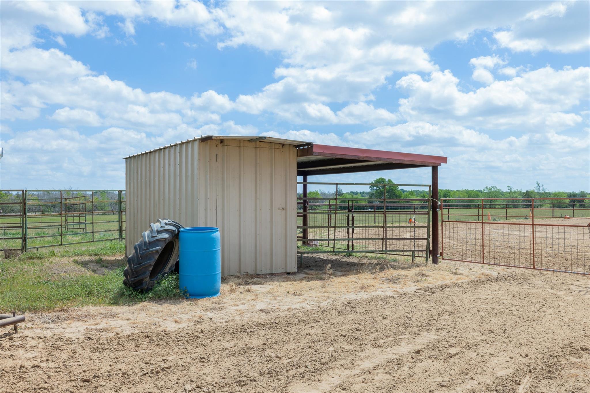 131 CR 279, Kosse, TX 76653