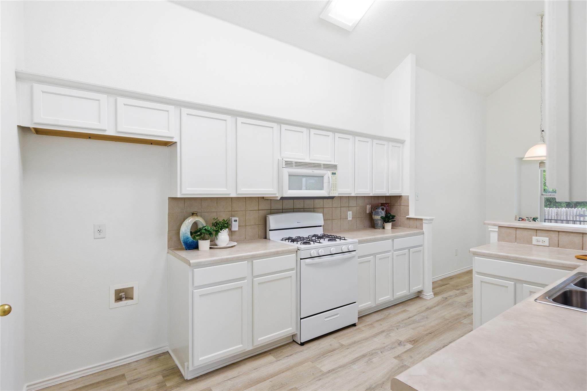 3555 Sandy Koufax Ln, Round Rock, TX 78665