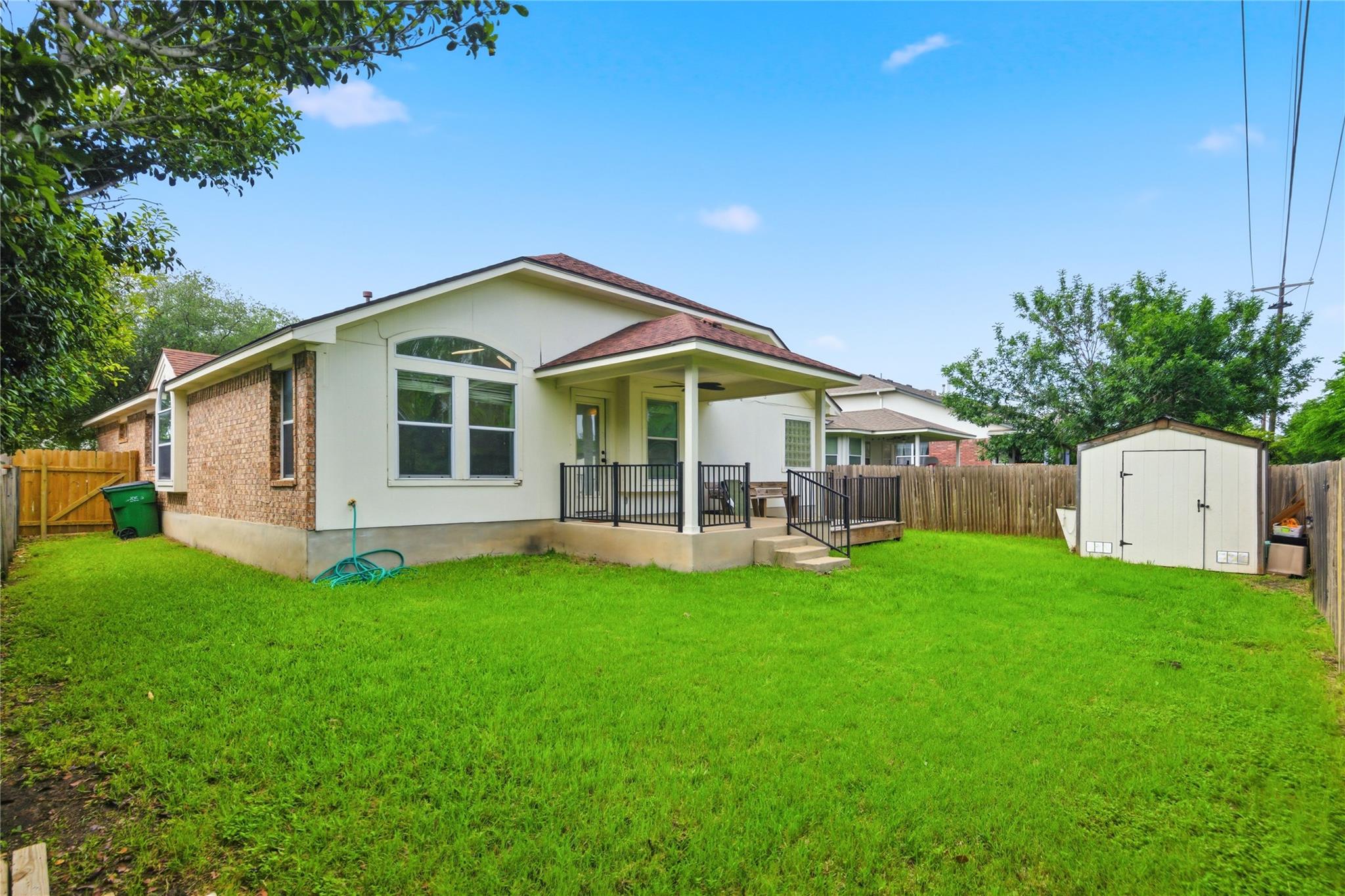 3555 Sandy Koufax Ln, Round Rock, TX 78665