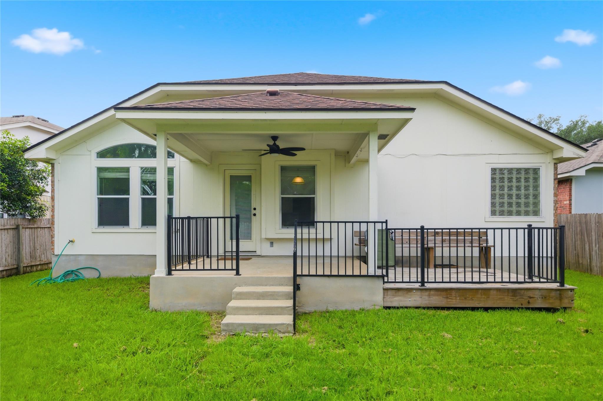 3555 Sandy Koufax Ln, Round Rock, TX 78665