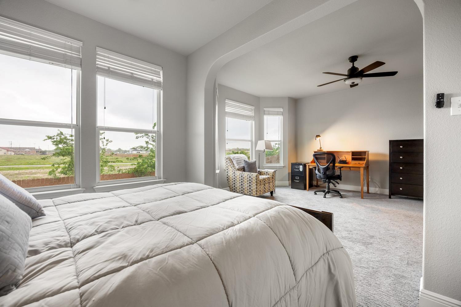 208 Birch Dr, Kyle, TX 78640