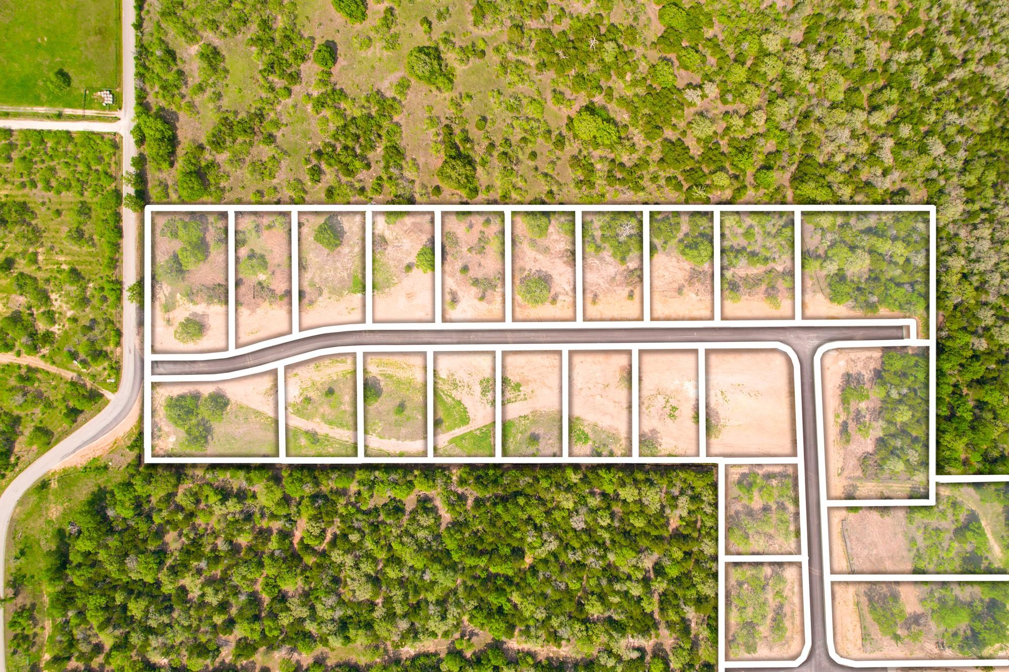 152 Della Ln, Cedar Creek, TX 78612