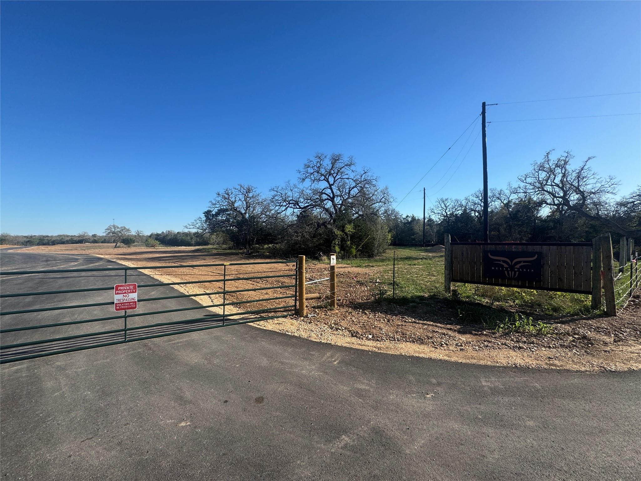 199 Della Ln, Cedar Creek, TX 78612