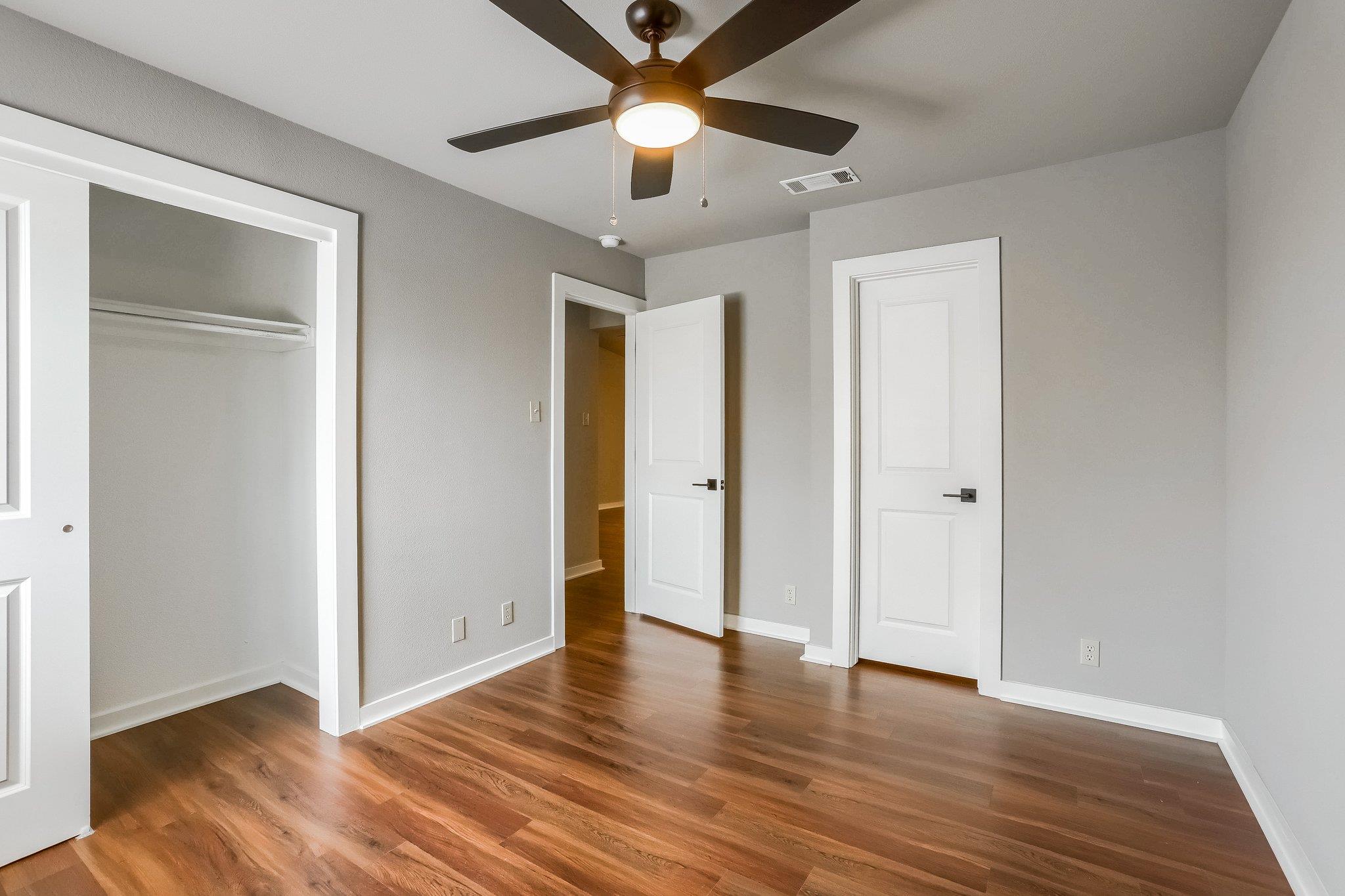 5909 Lago Vista Way # B, Lago Vista, TX 78645