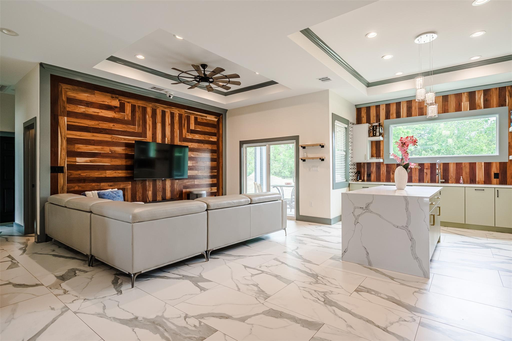 177 Maldonado Trl # B, Del Valle, TX 78617