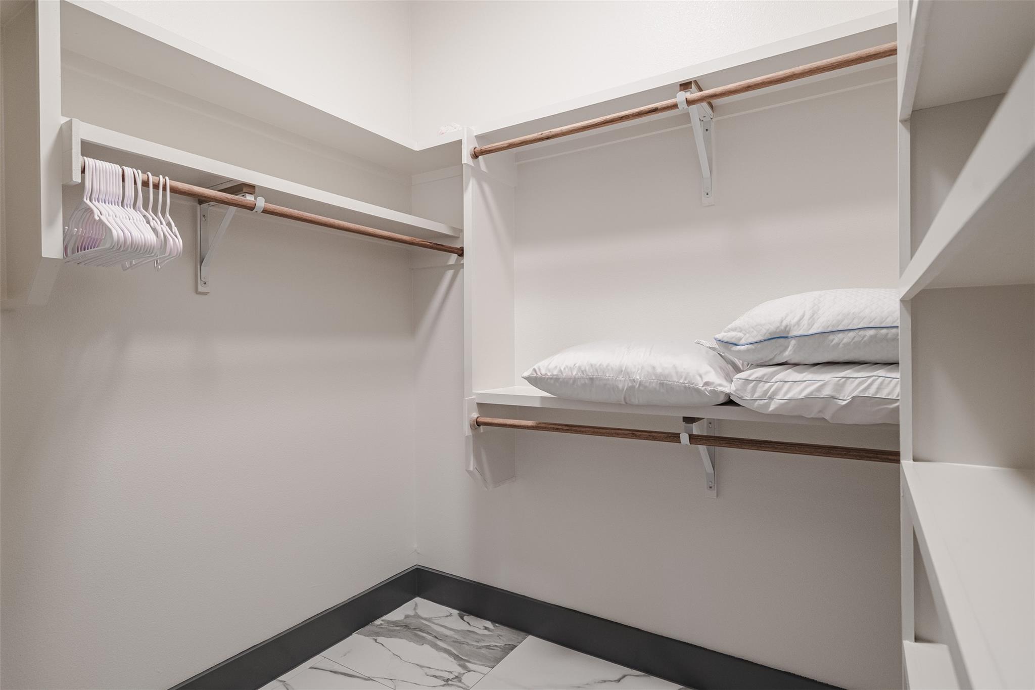 177 Maldonado Trl # B, Del Valle, TX 78617