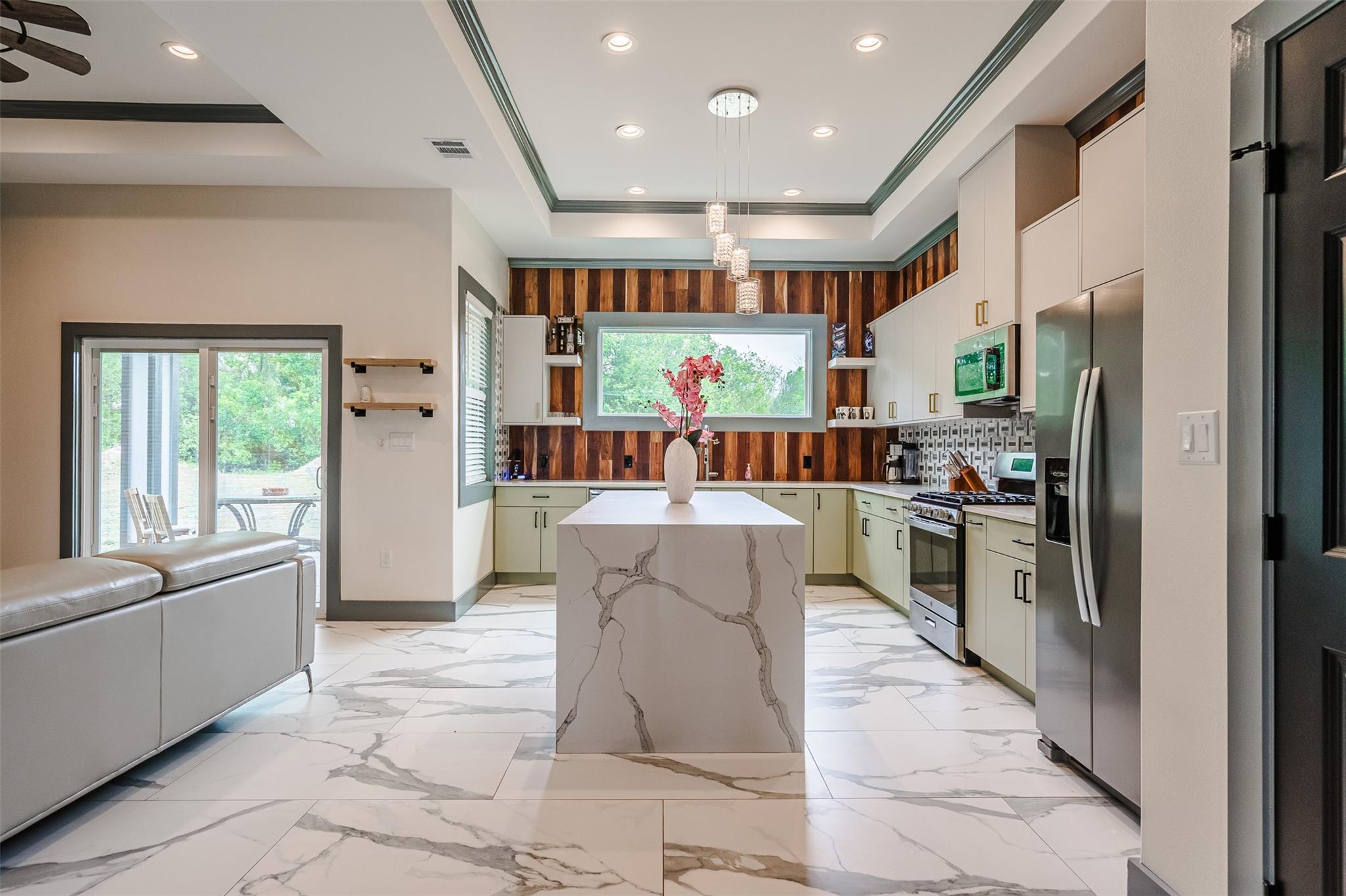 177 Maldonado Trl # B, Del Valle, TX 78617