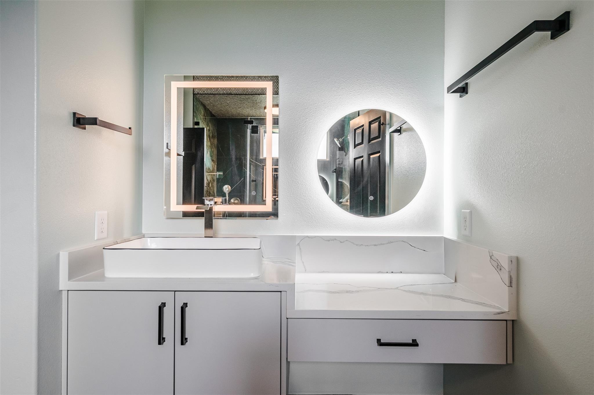 177 Maldonado Trl # B, Del Valle, TX 78617