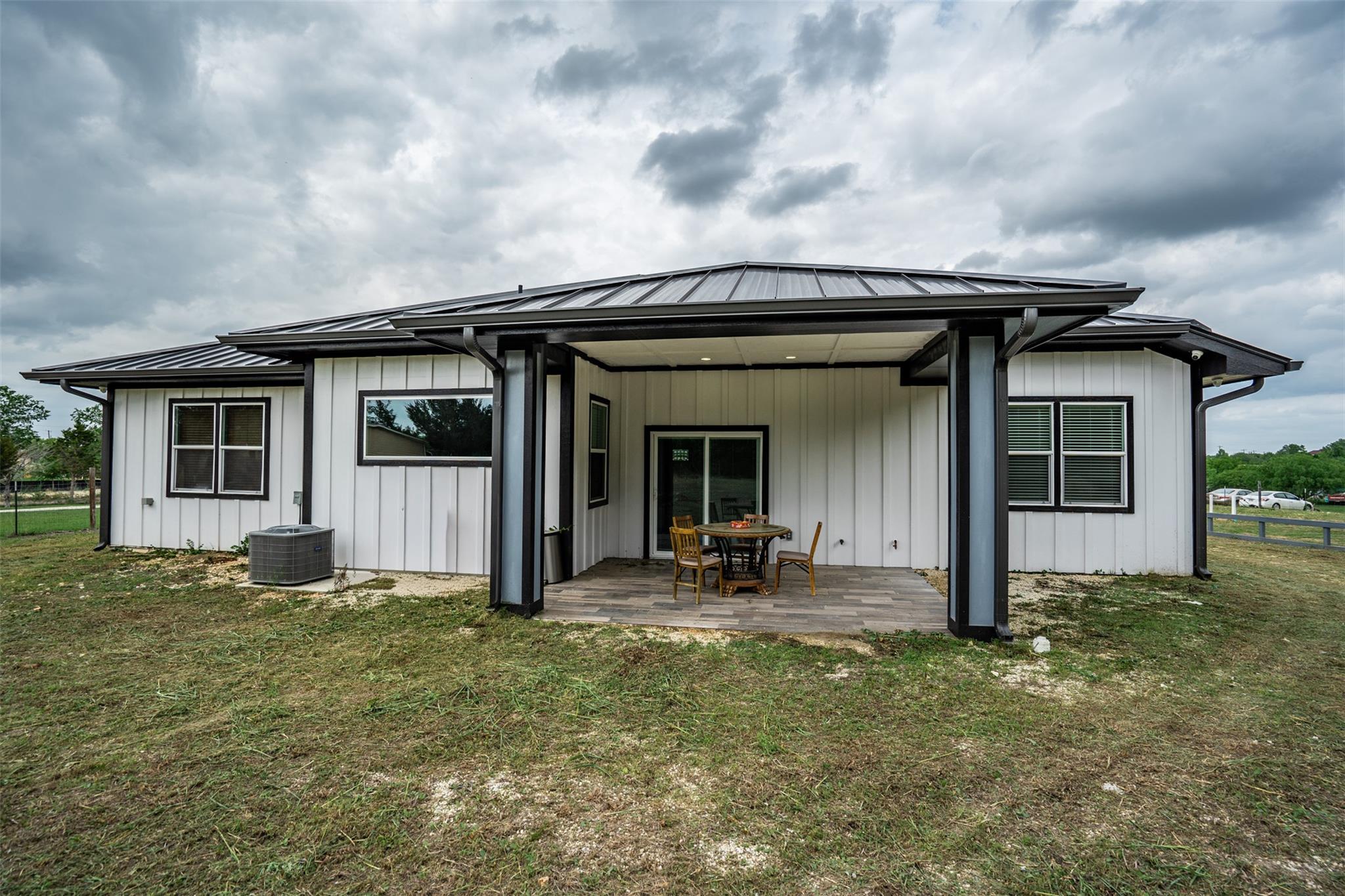 177 Maldonado Trl # B, Del Valle, TX 78617