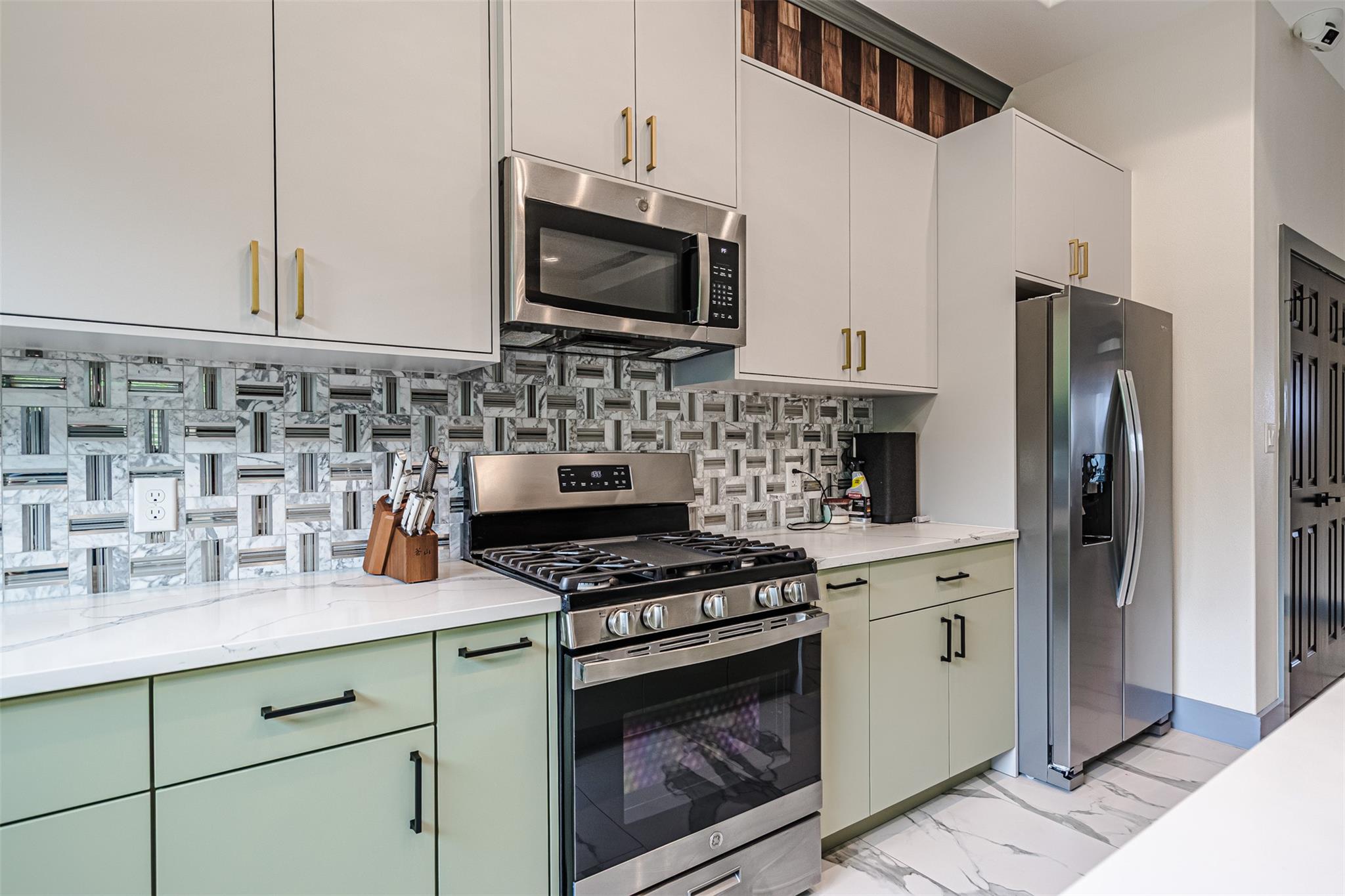 177 Maldonado Trl # B, Del Valle, TX 78617