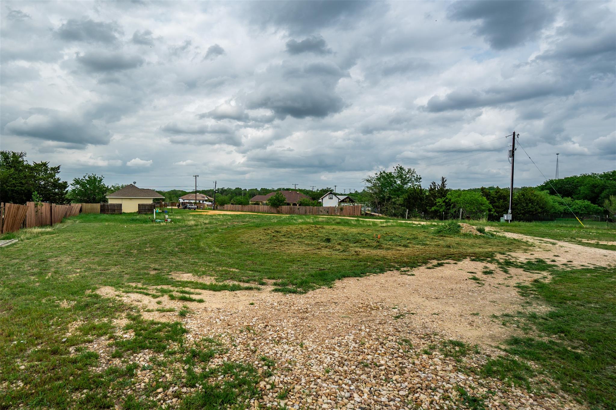 177 Maldonado Trl # B, Del Valle, TX 78617