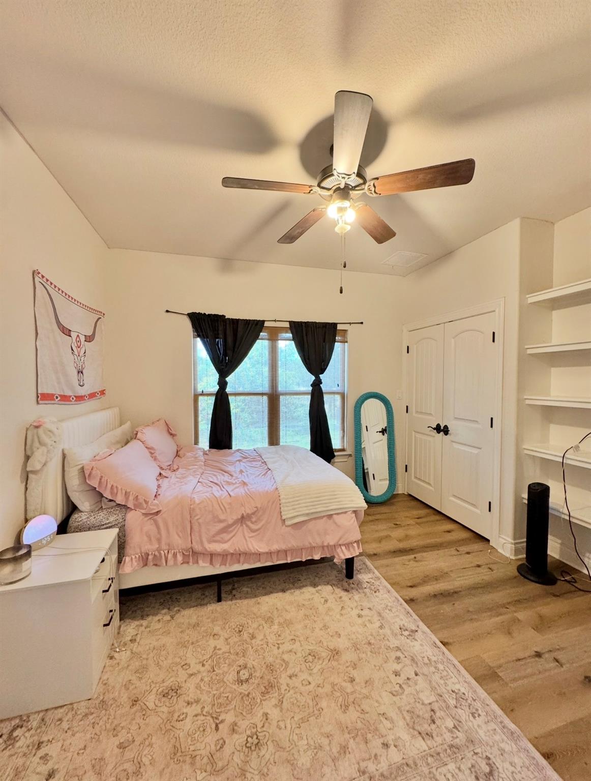 1094 Raintree Ln, Elgin, TX 78621