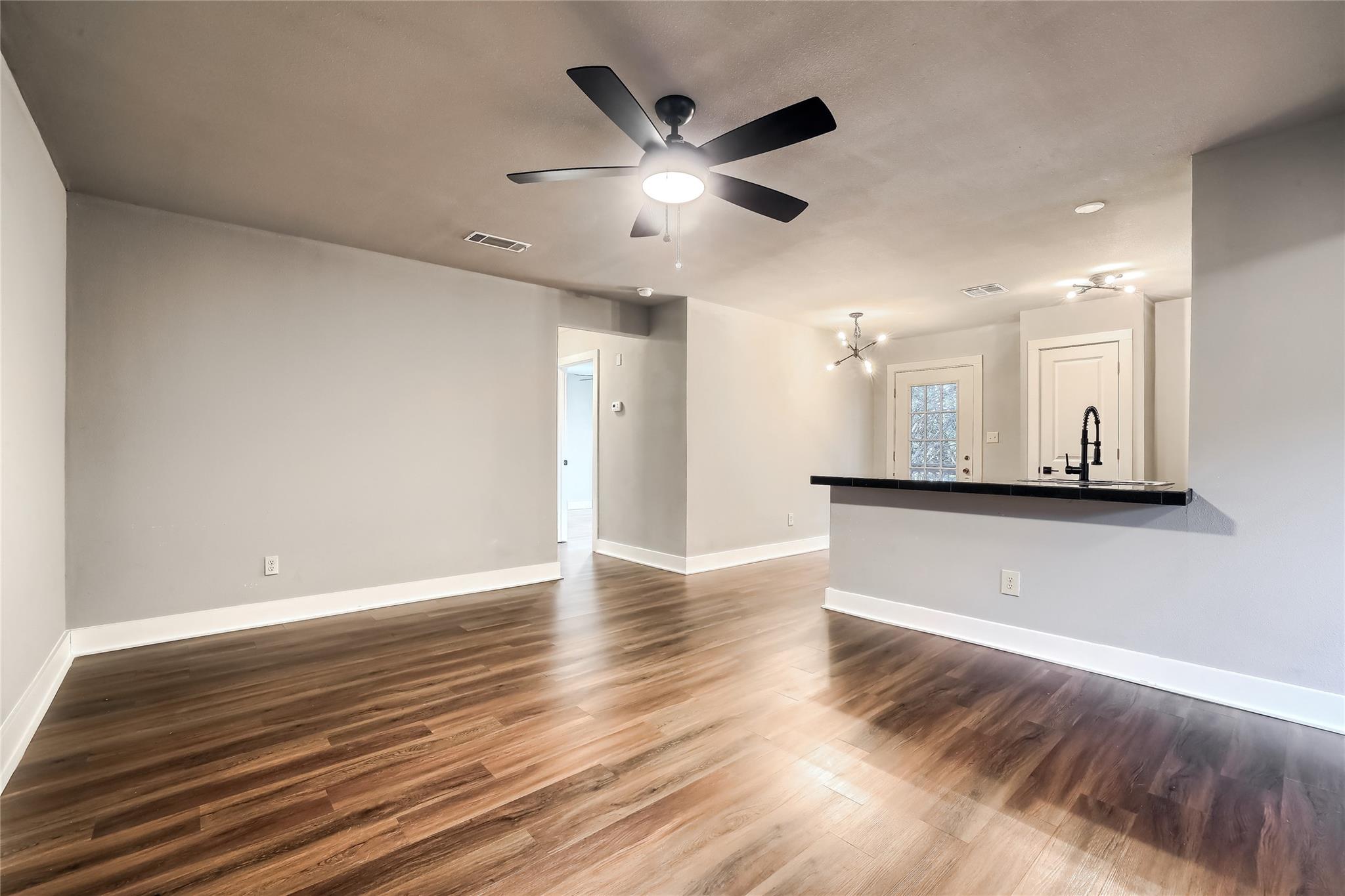 5909 Lago Vista Way D # D, Lago Vista, TX 78645