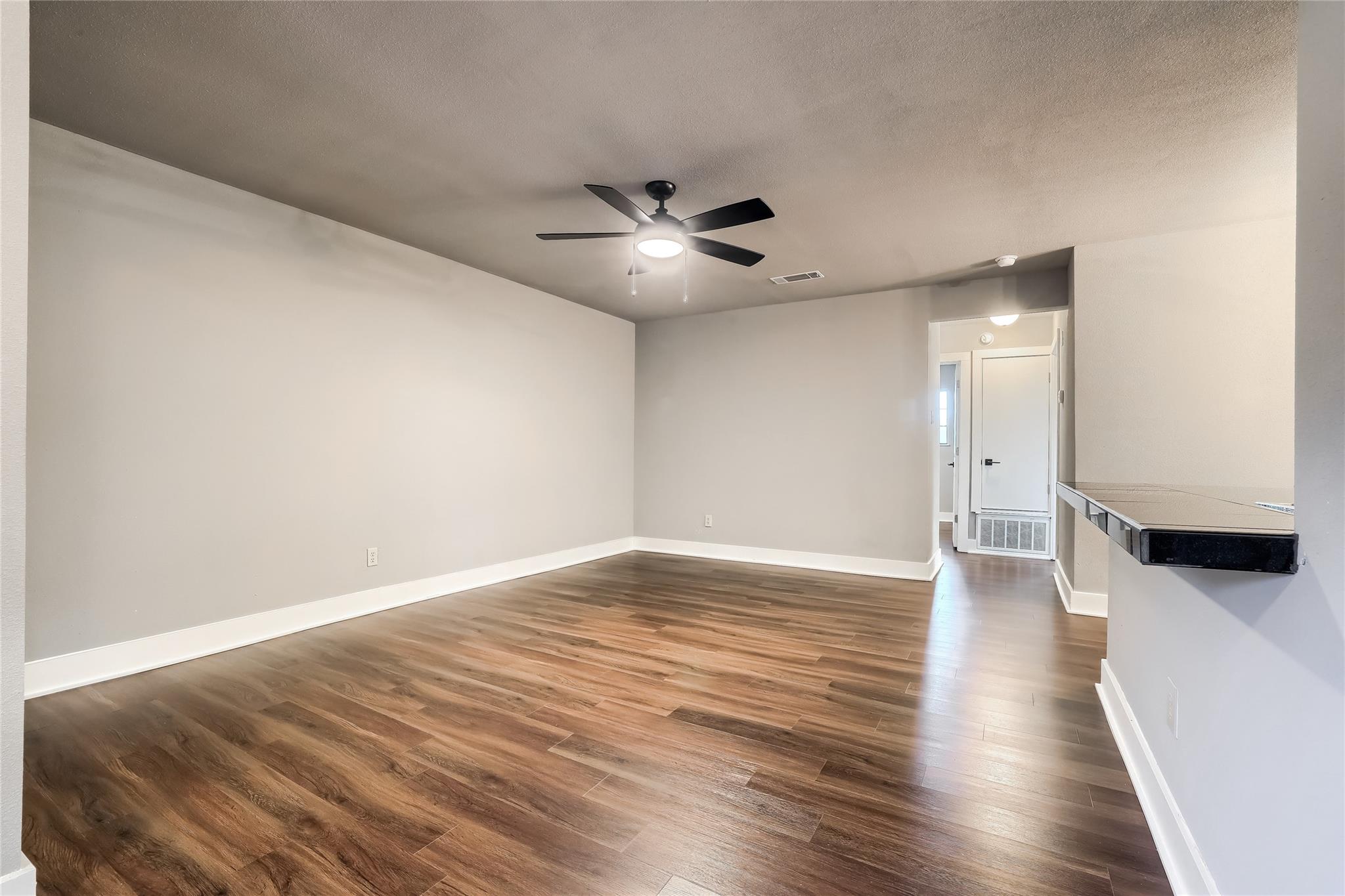 5909 Lago Vista Way D # D, Lago Vista, TX 78645