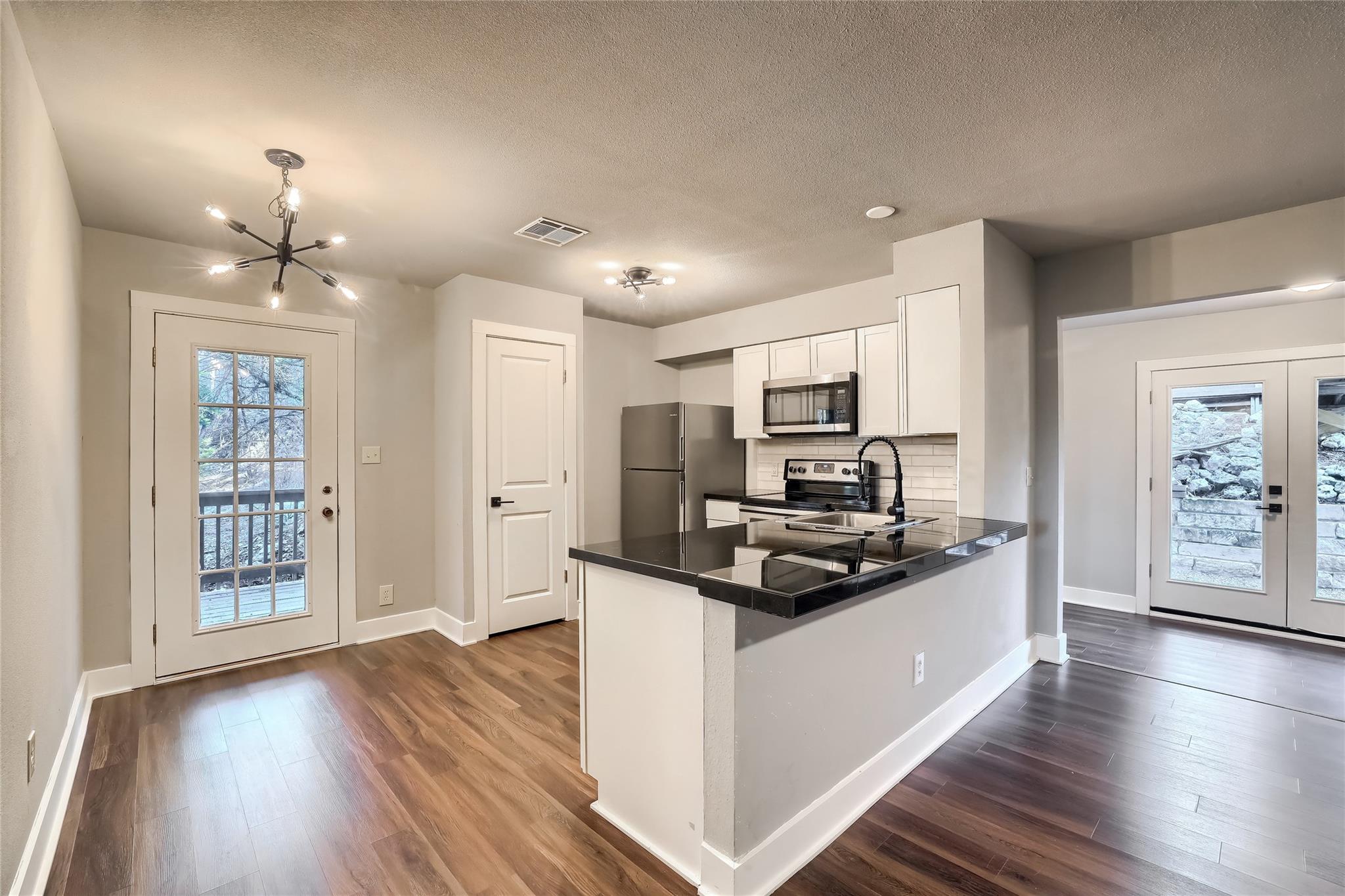 5909 Lago Vista Way D # D, Lago Vista, TX 78645