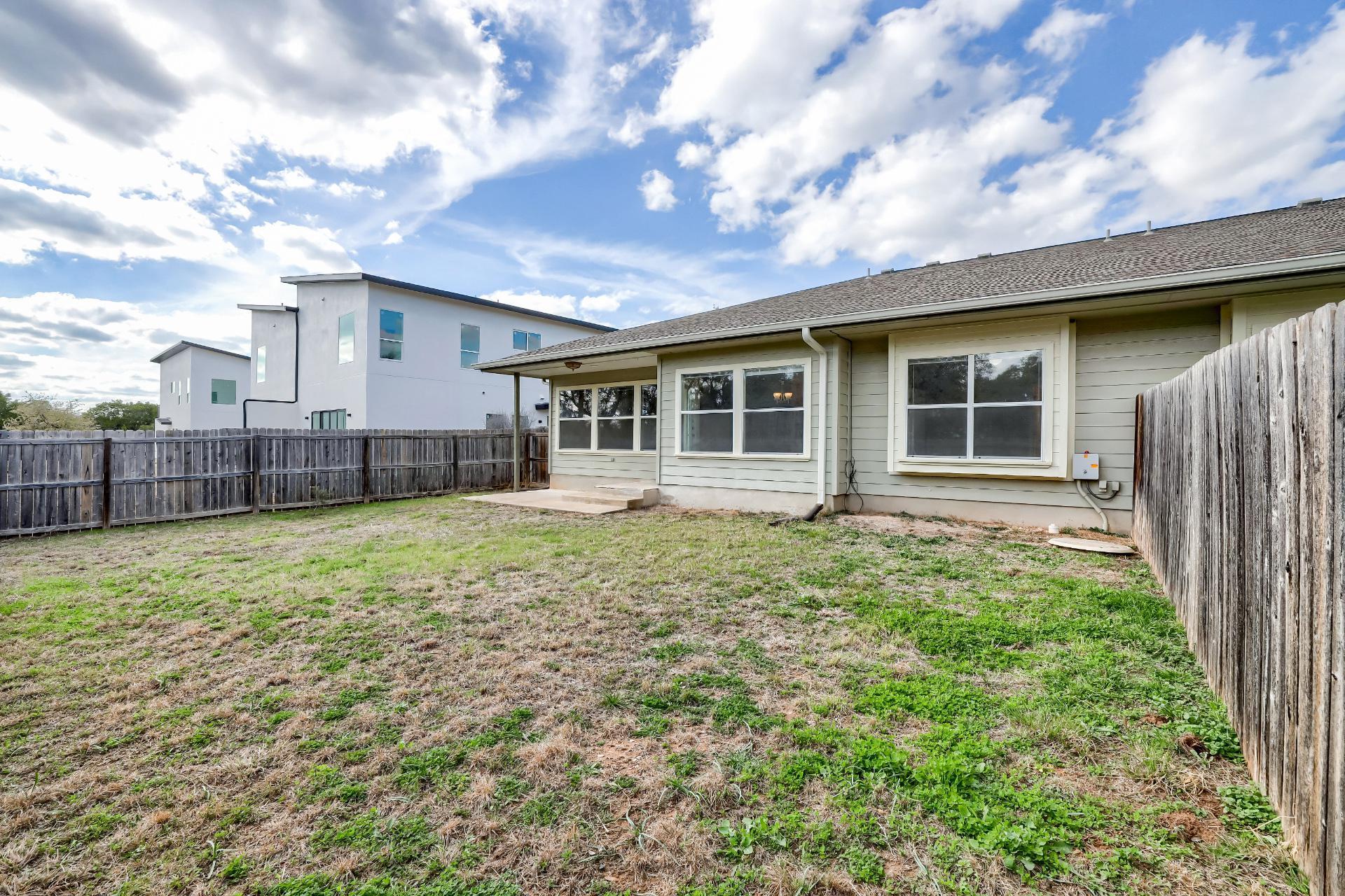 21501 Boggy Ford Rd # B, Lago Vista, TX 78645