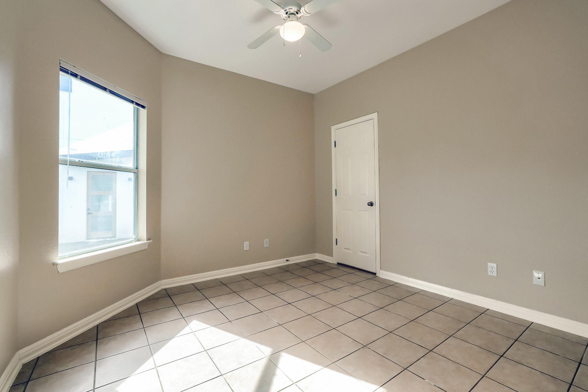 21501 Boggy Ford Rd # B, Lago Vista, TX 78645