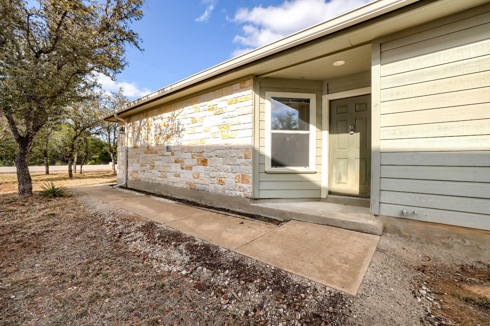 21501 Boggy Ford Rd # B, Lago Vista, TX 78645