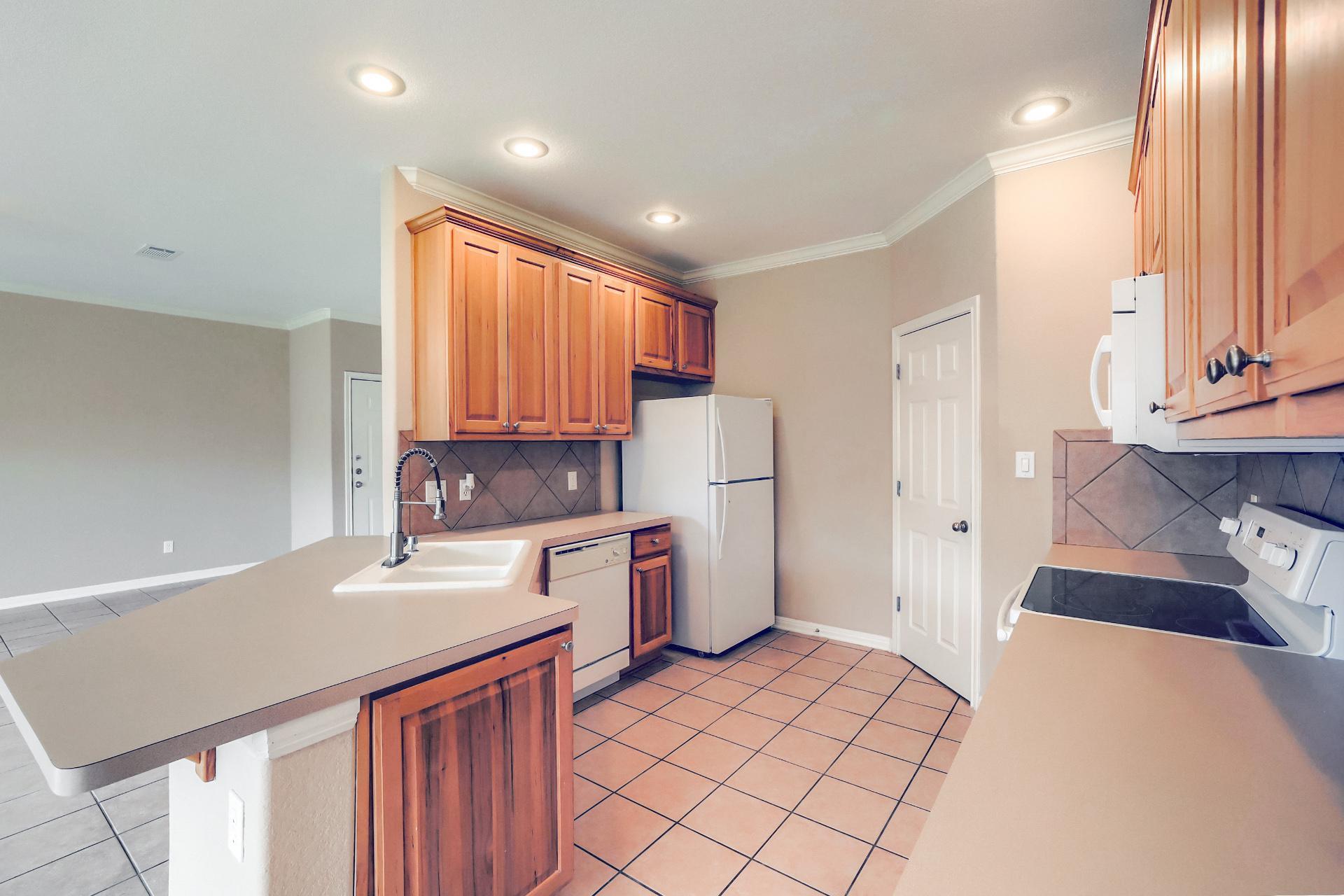 21501 Boggy Ford Rd # B, Lago Vista, TX 78645