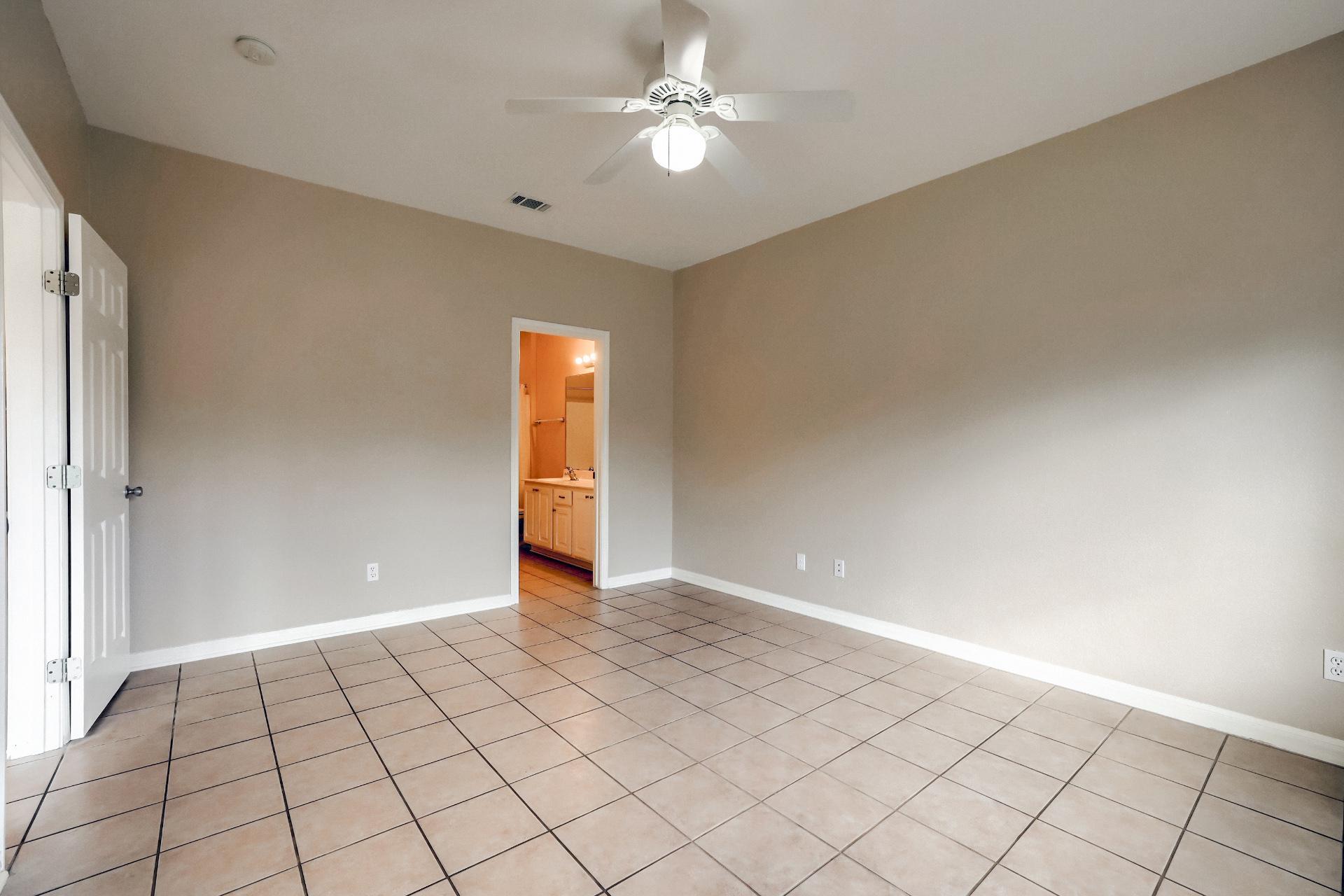 21501 Boggy Ford Rd # B, Lago Vista, TX 78645