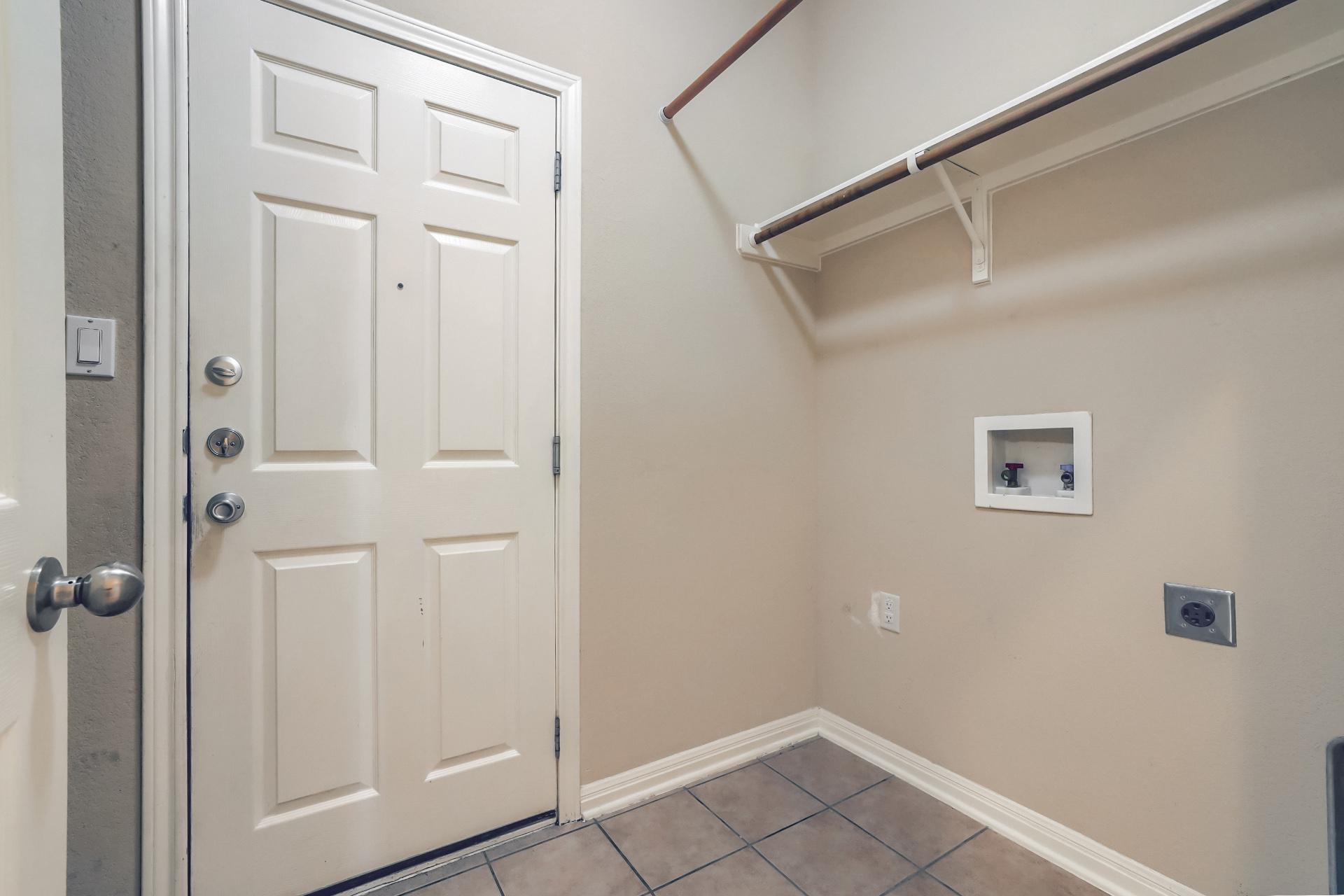 21501 Boggy Ford Rd # B, Lago Vista, TX 78645