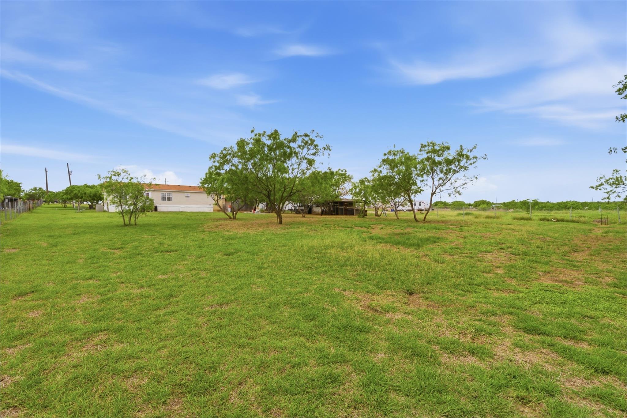 345 Morning Mist, Lockhart, TX 78644