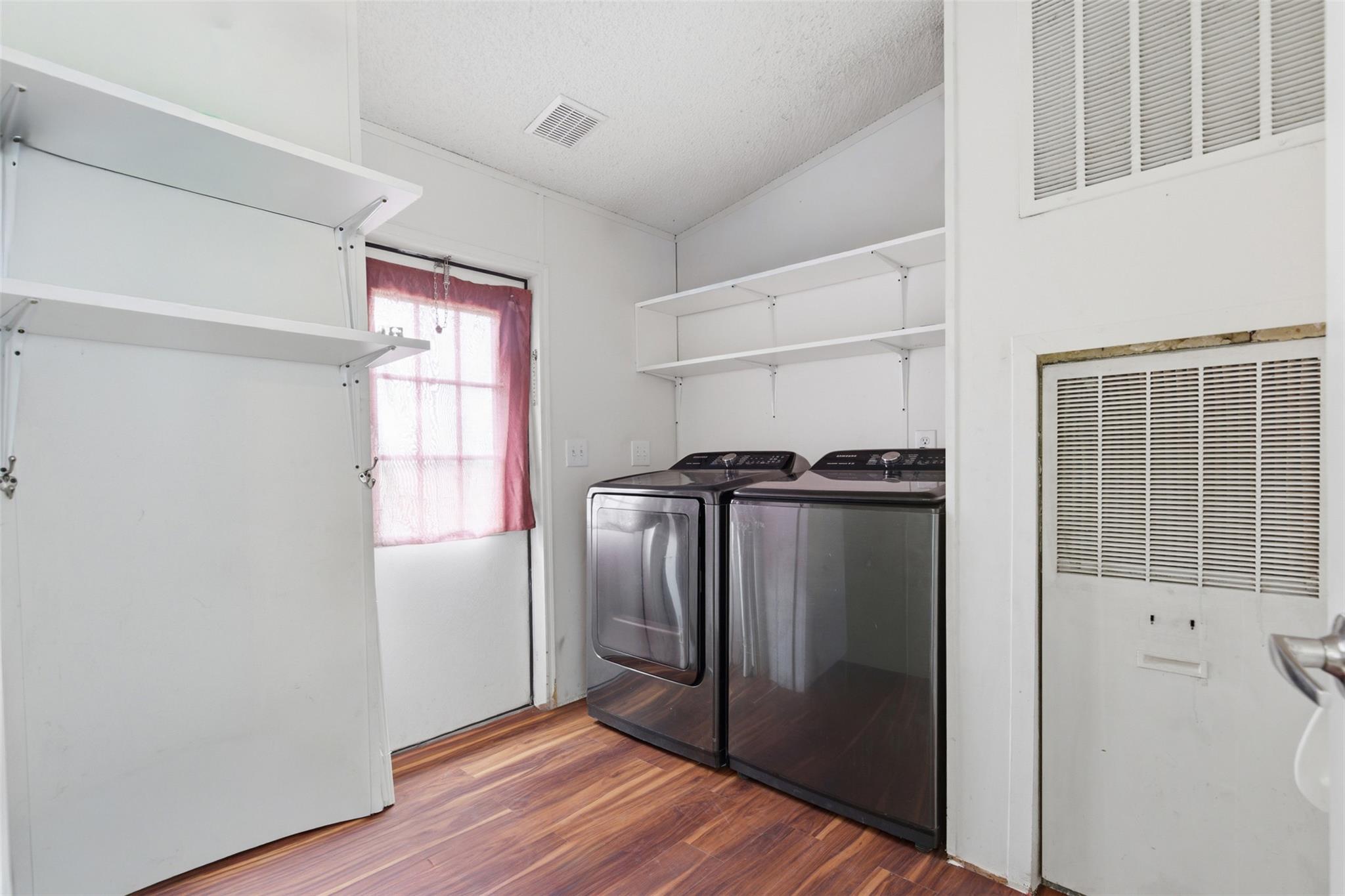 345 Morning Mist, Lockhart, TX 78644