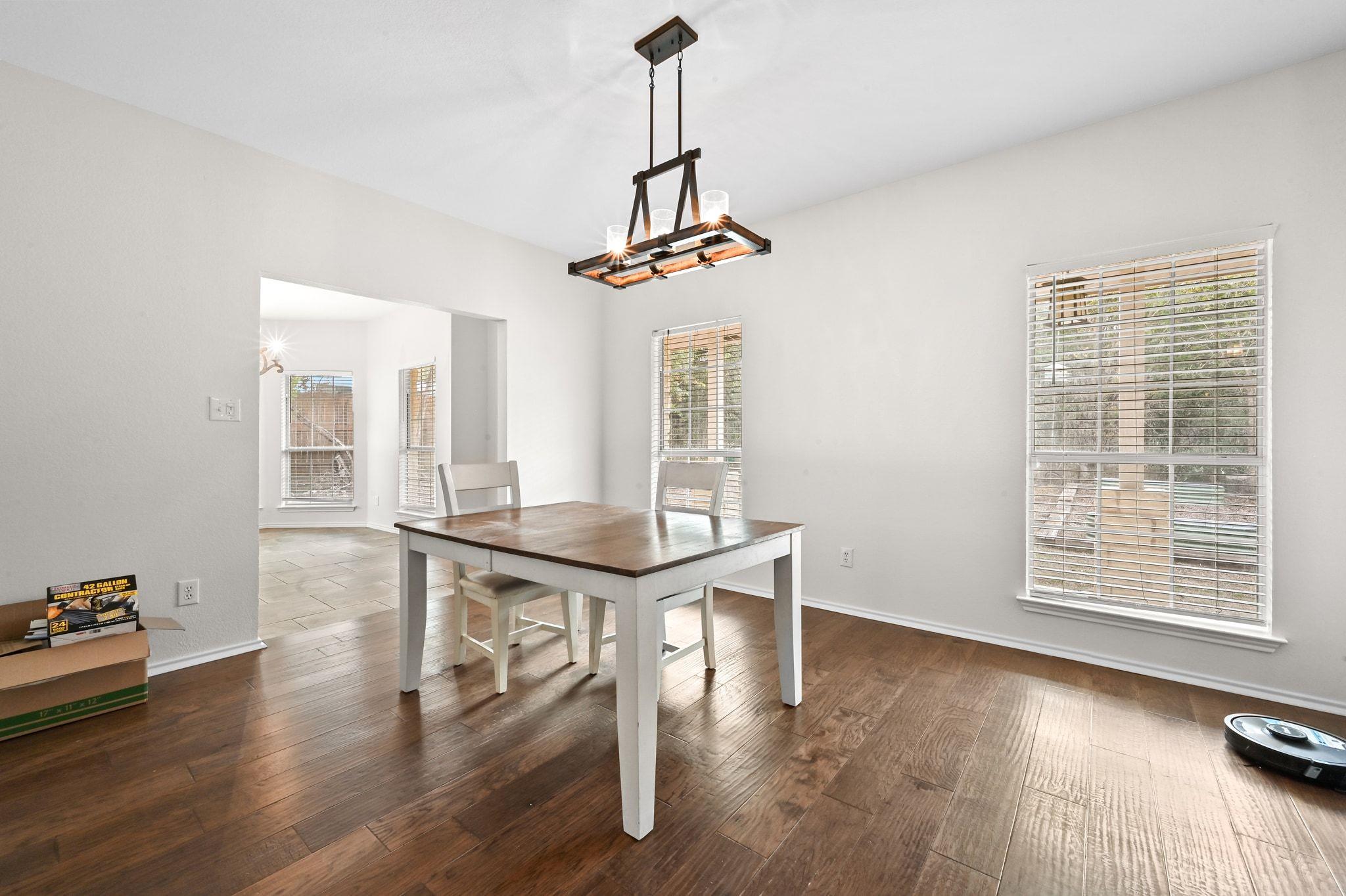 201 Comanche Cp, Kyle, TX 78640